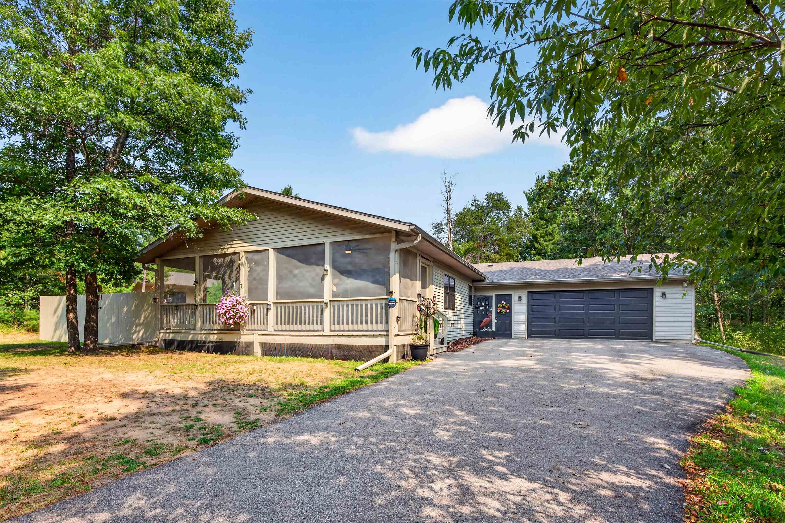 358 White Waters Trail Property Photo 2