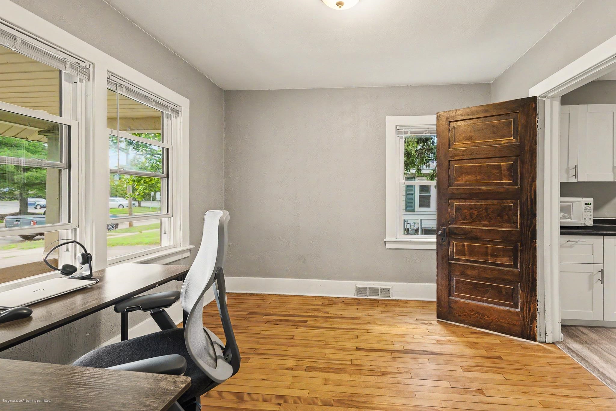 809 Illinois Avenue Property Photo 6