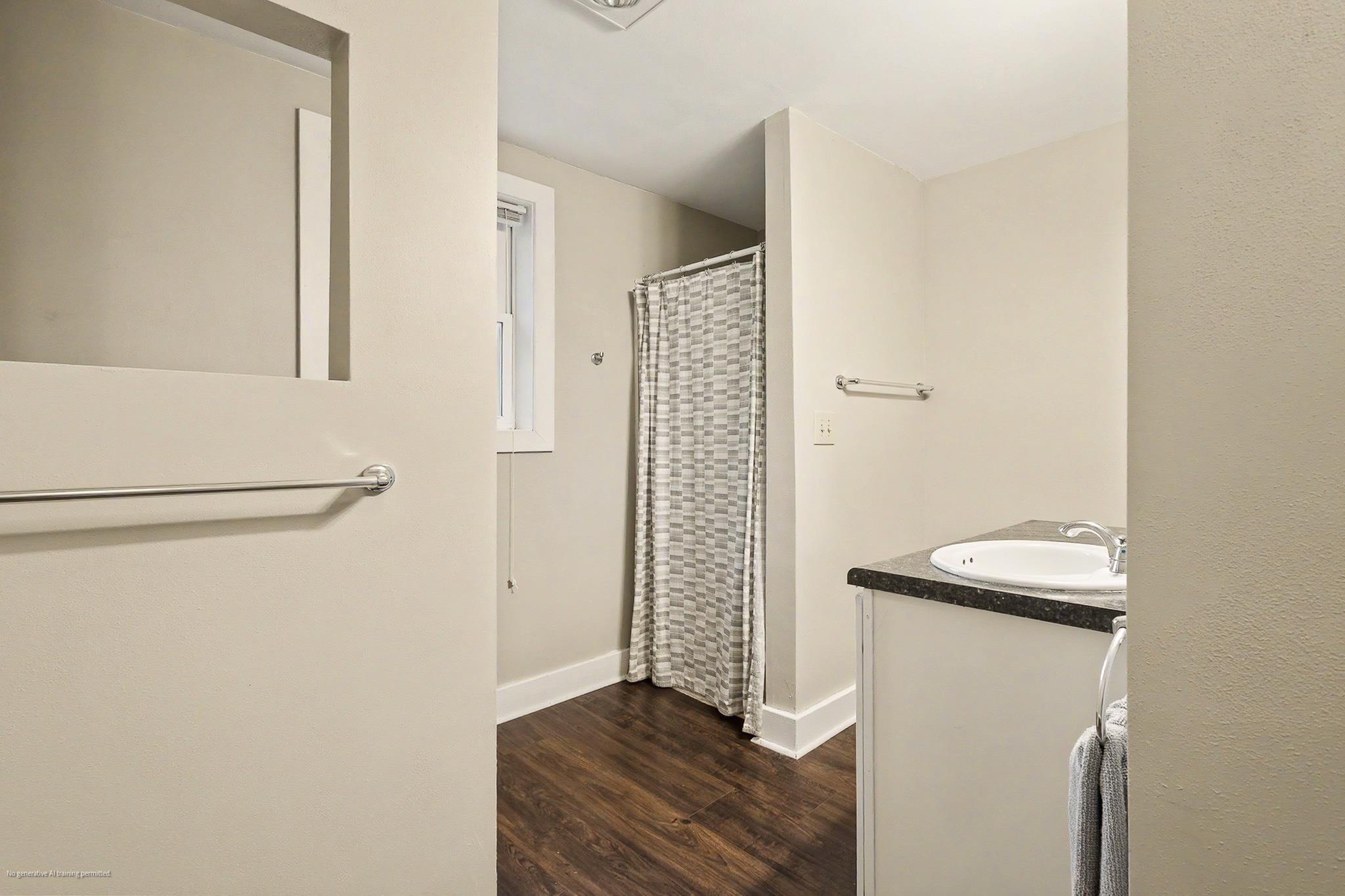 809 Illinois Avenue Property Photo 25
