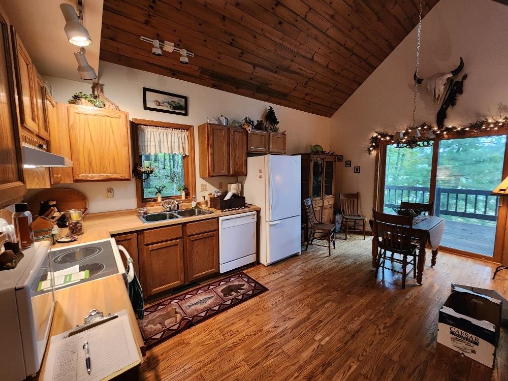 6980 Partridge Road Property Photo 7