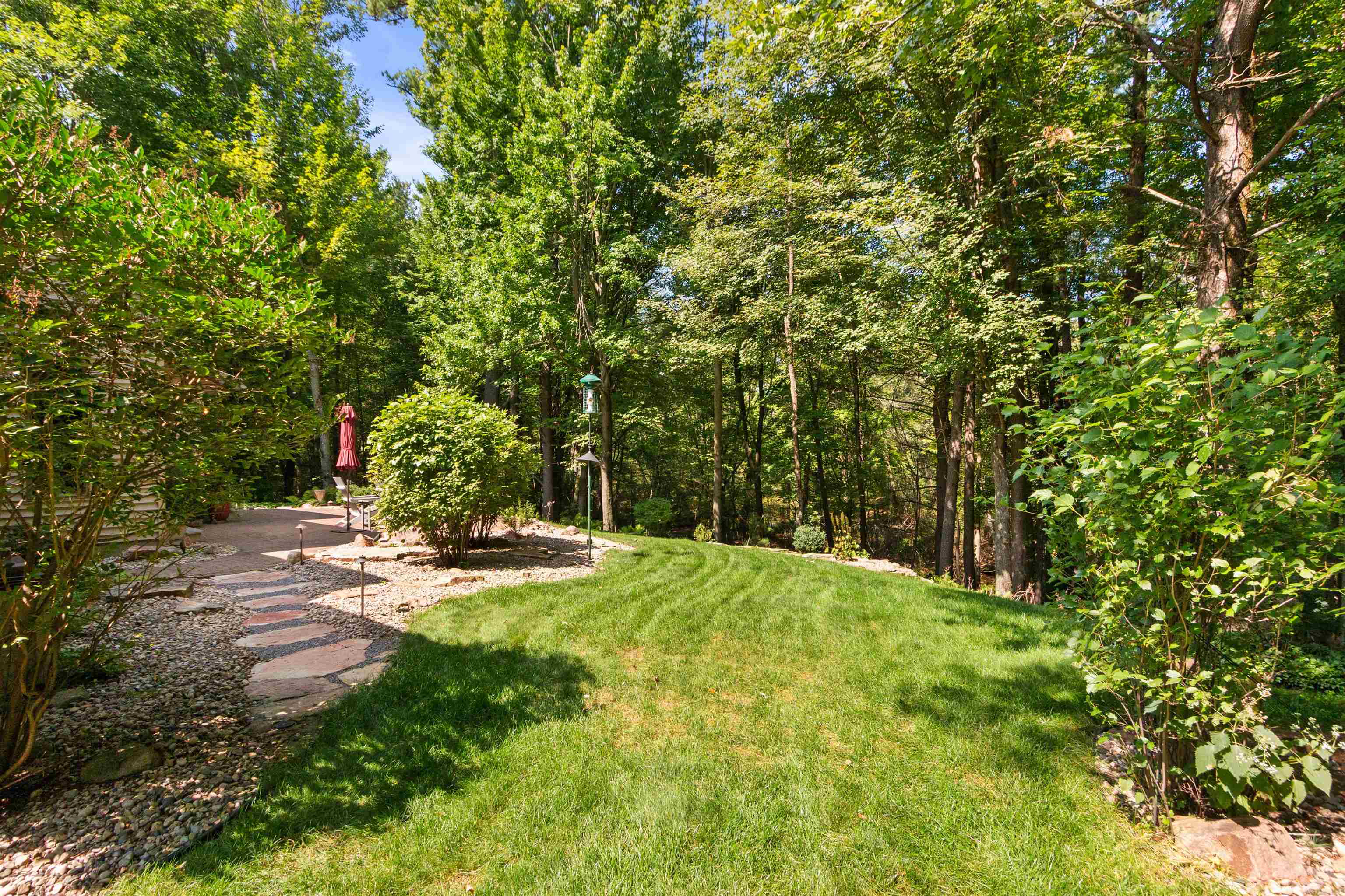 3811 North Valley Drive Property Photo 5