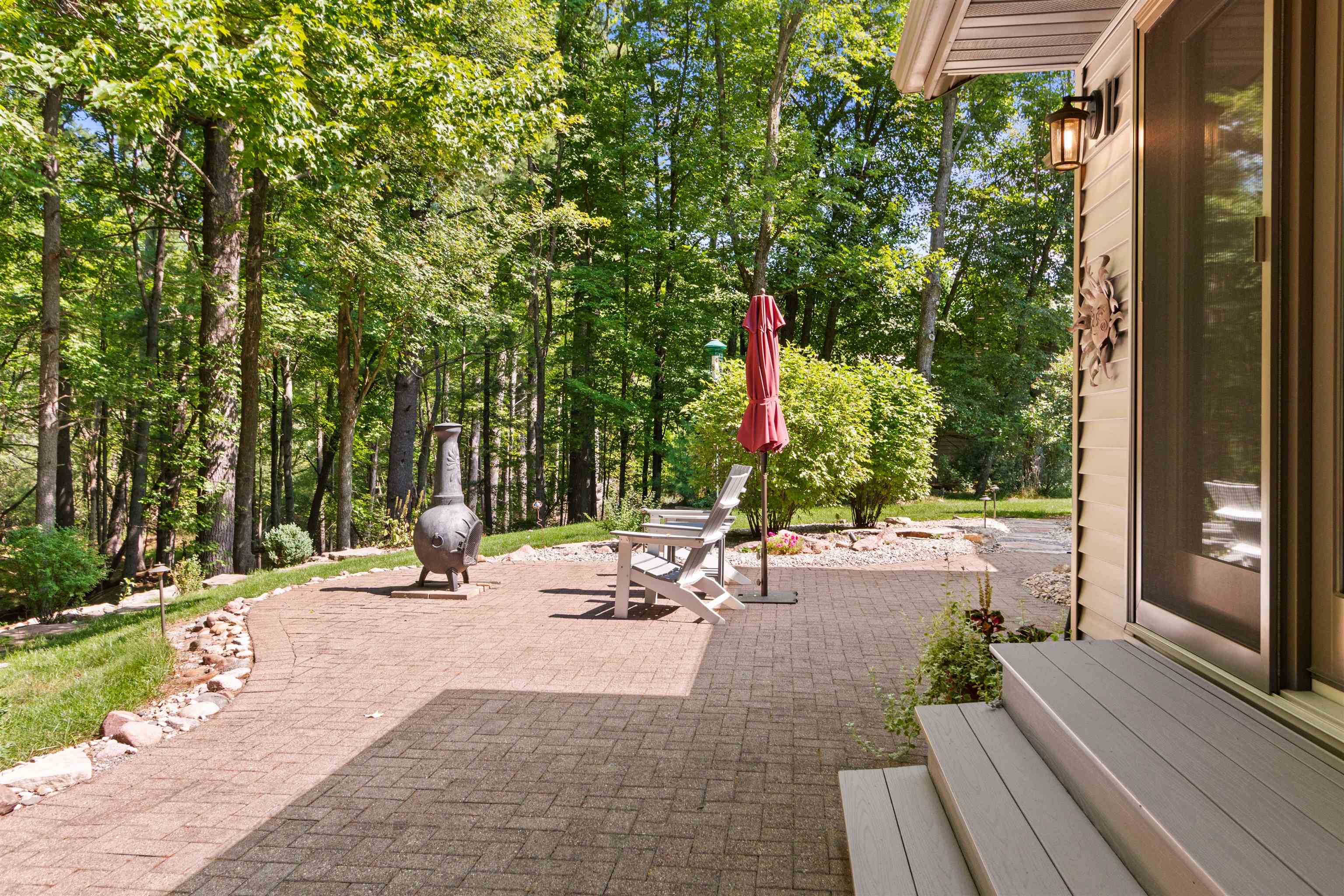 3811 North Valley Drive Property Photo 6