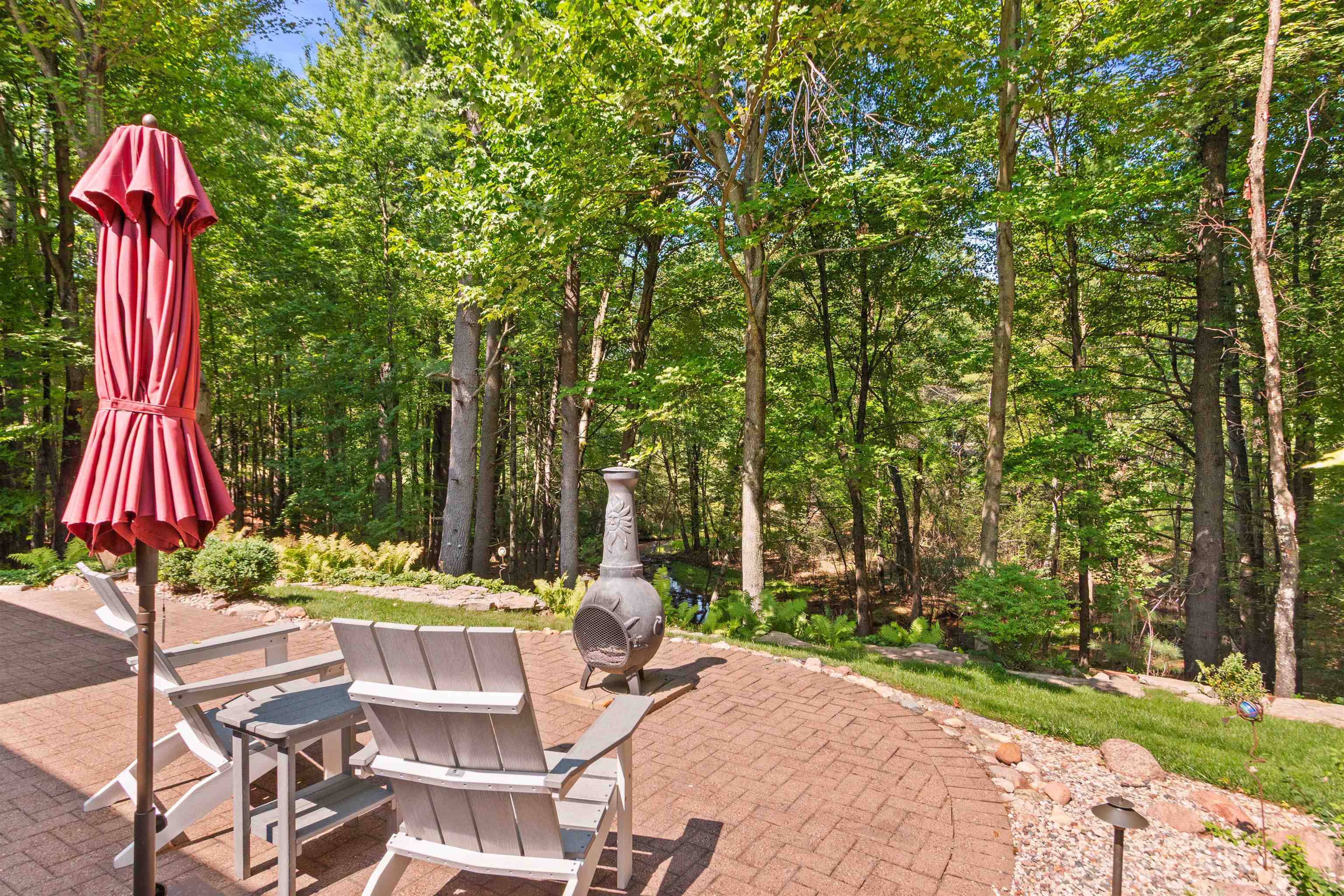3811 North Valley Drive Property Photo 7