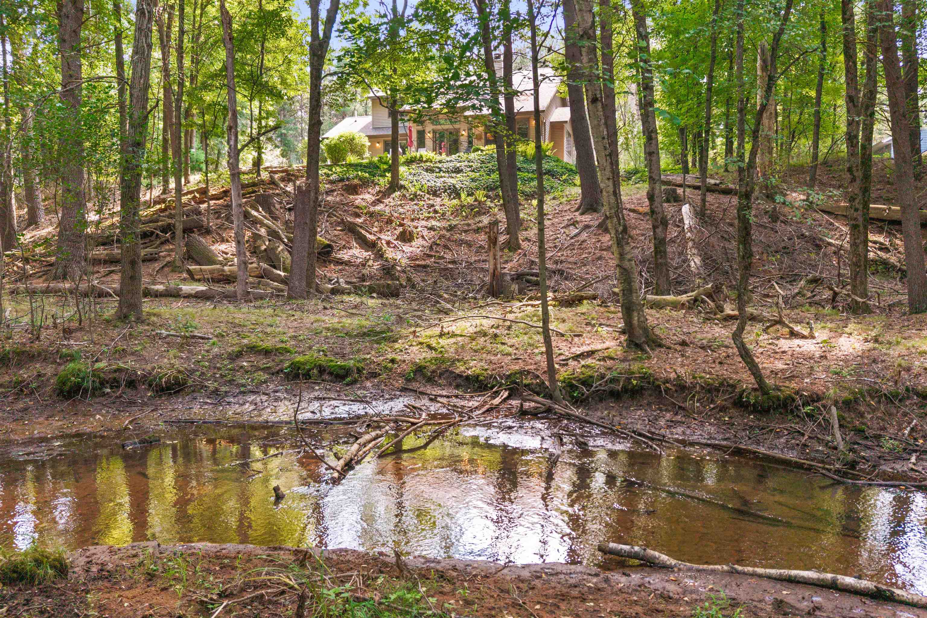 3811 North Valley Drive Property Photo 10