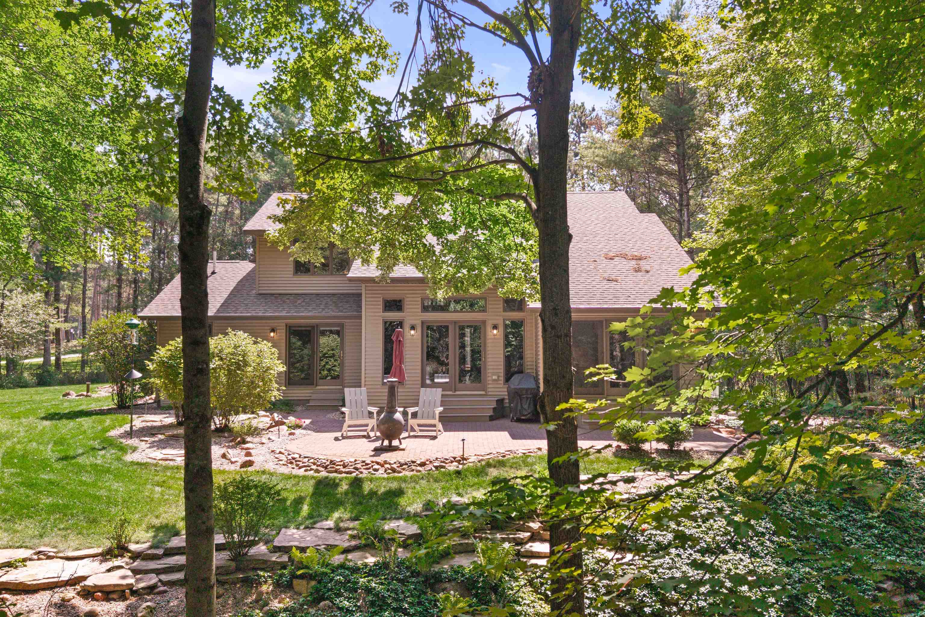 3811 North Valley Drive Property Photo 11