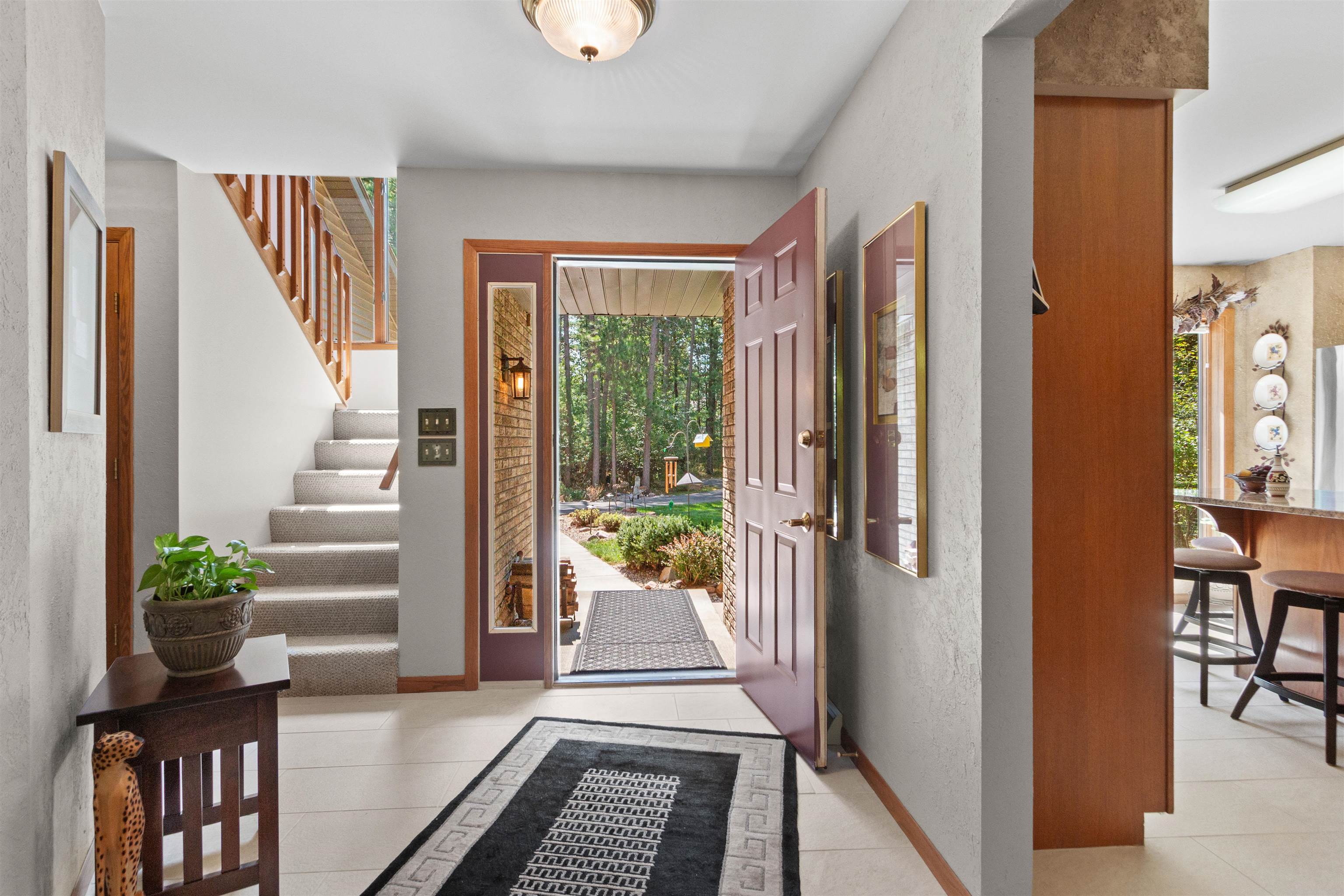 3811 North Valley Drive Property Photo 14