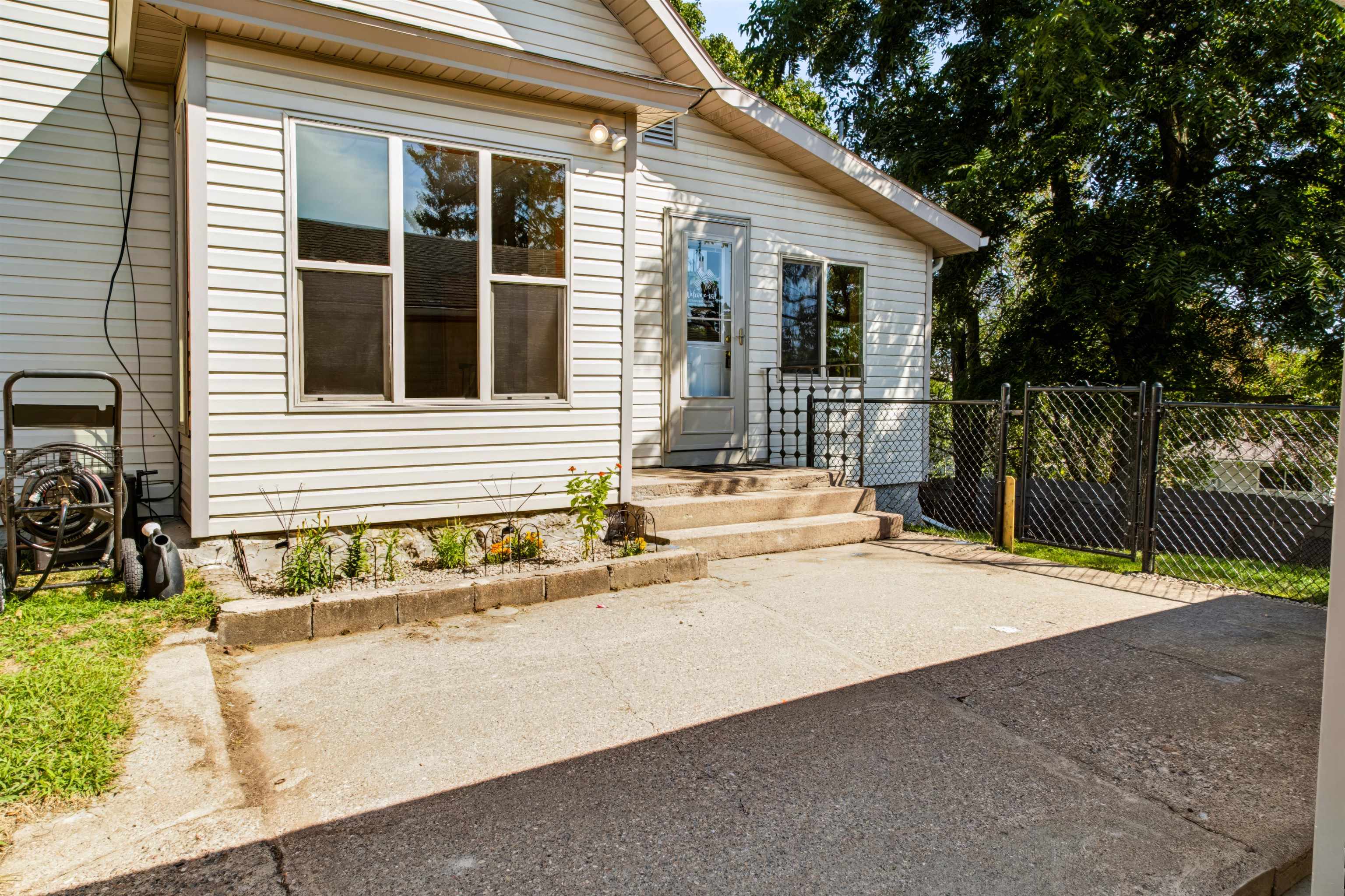 404 S Ellms Street Property Photo 5