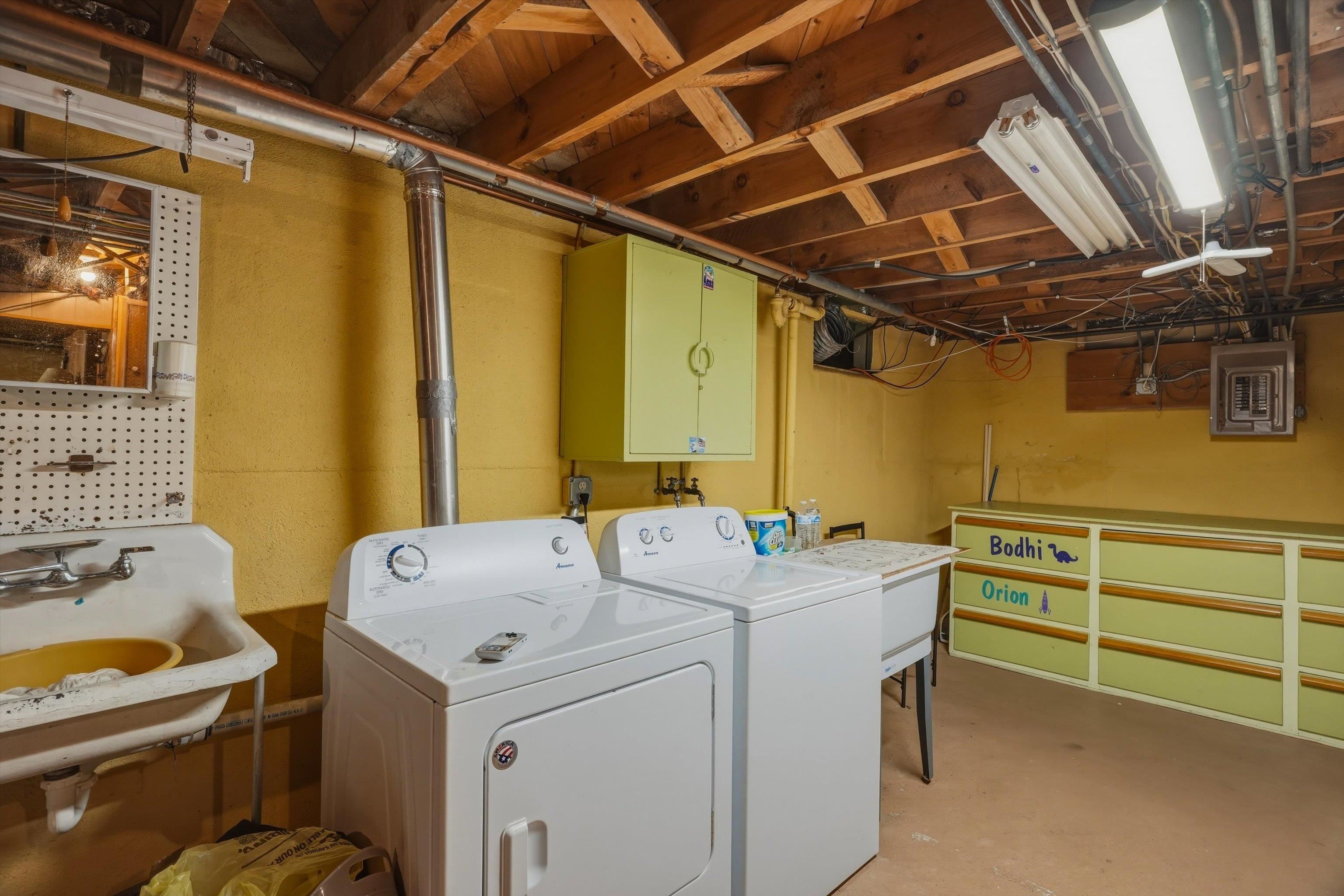 1308 E 17th Street Property Photo 17