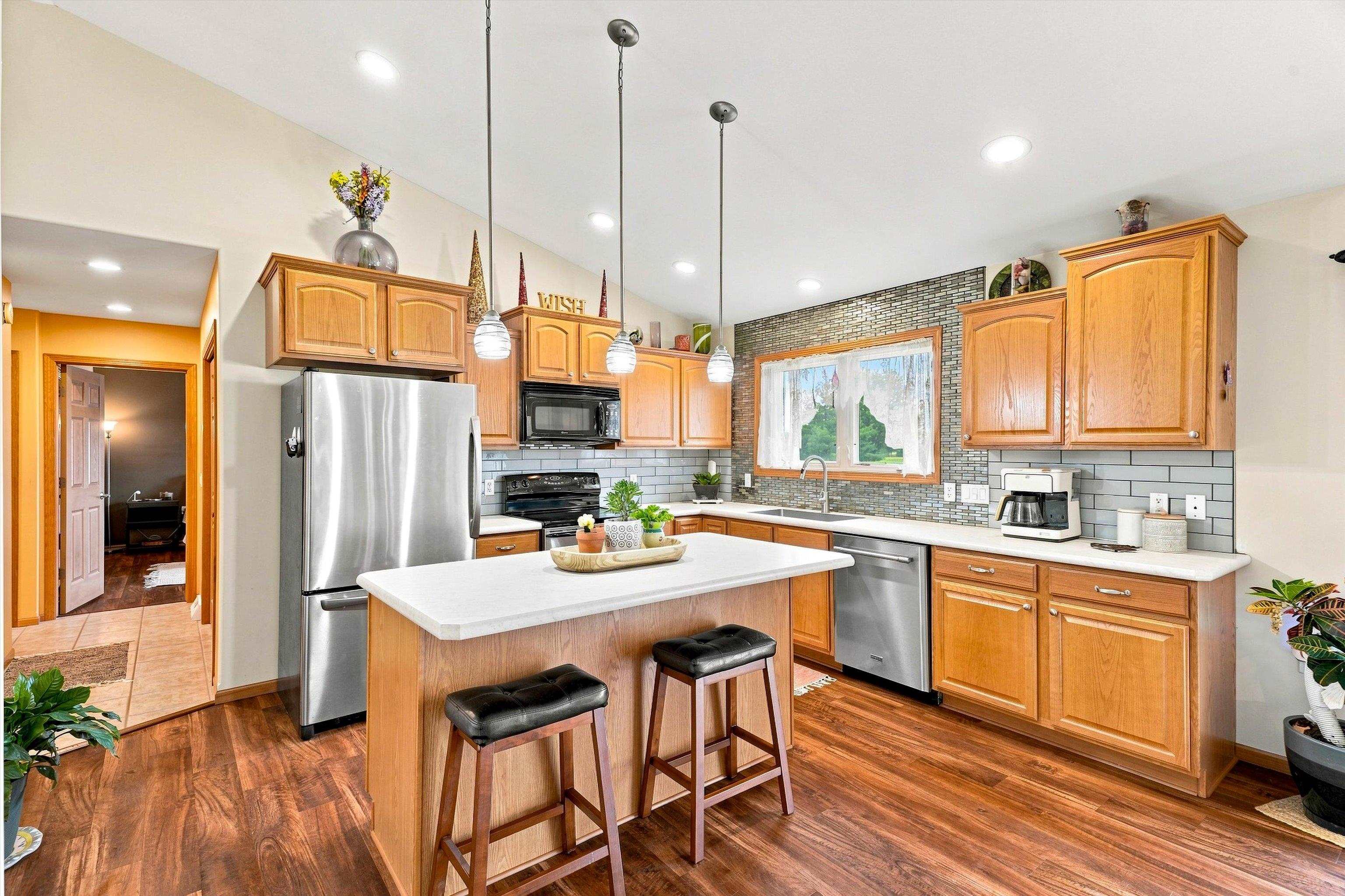 10585 County Road Y Property Photo 10
