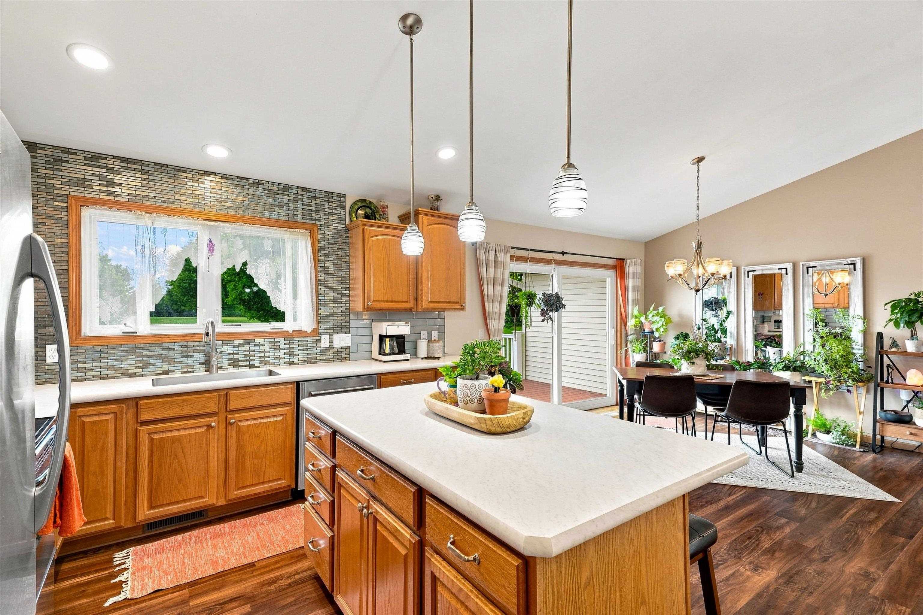 10585 County Road Y Property Photo 12