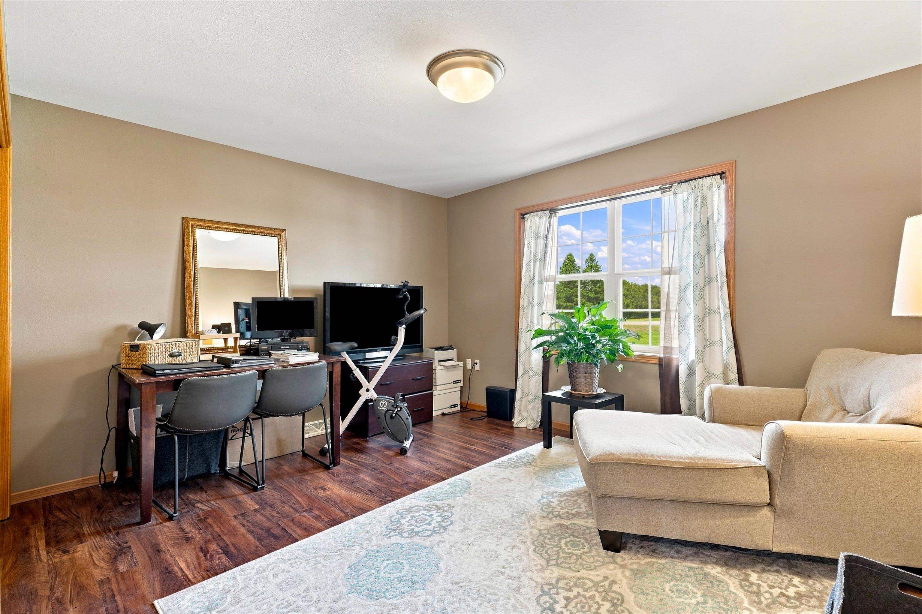 10585 County Road Y Property Photo 18