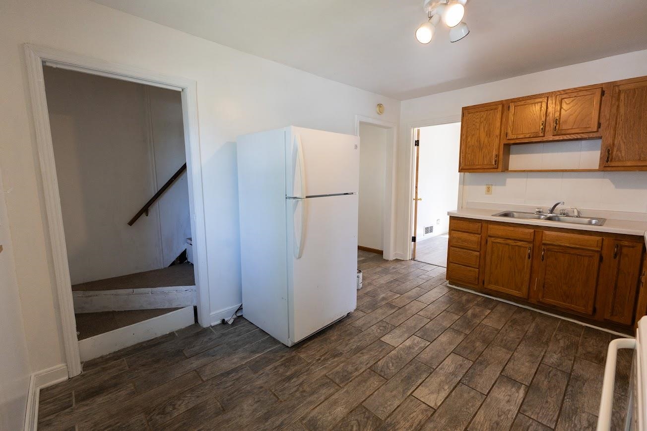 802 Augusta Avenue Property Photo 5