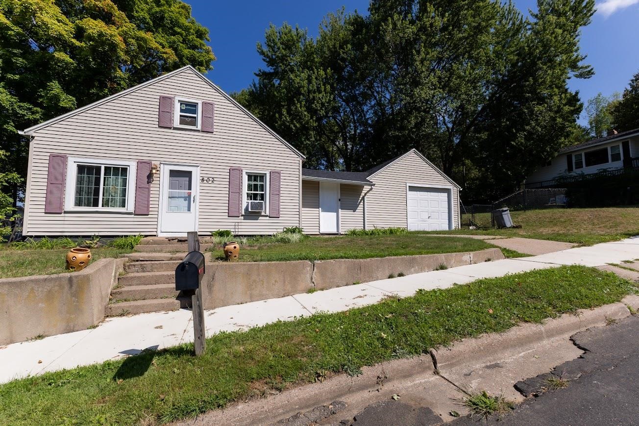 802 Augusta Avenue Property Photo 11