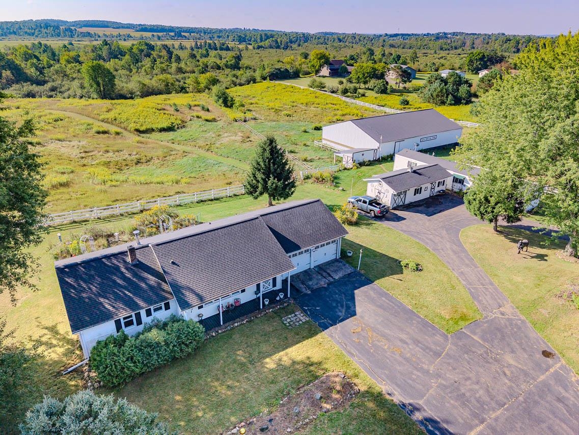 N2526 State Highway 17 Property Photo 1