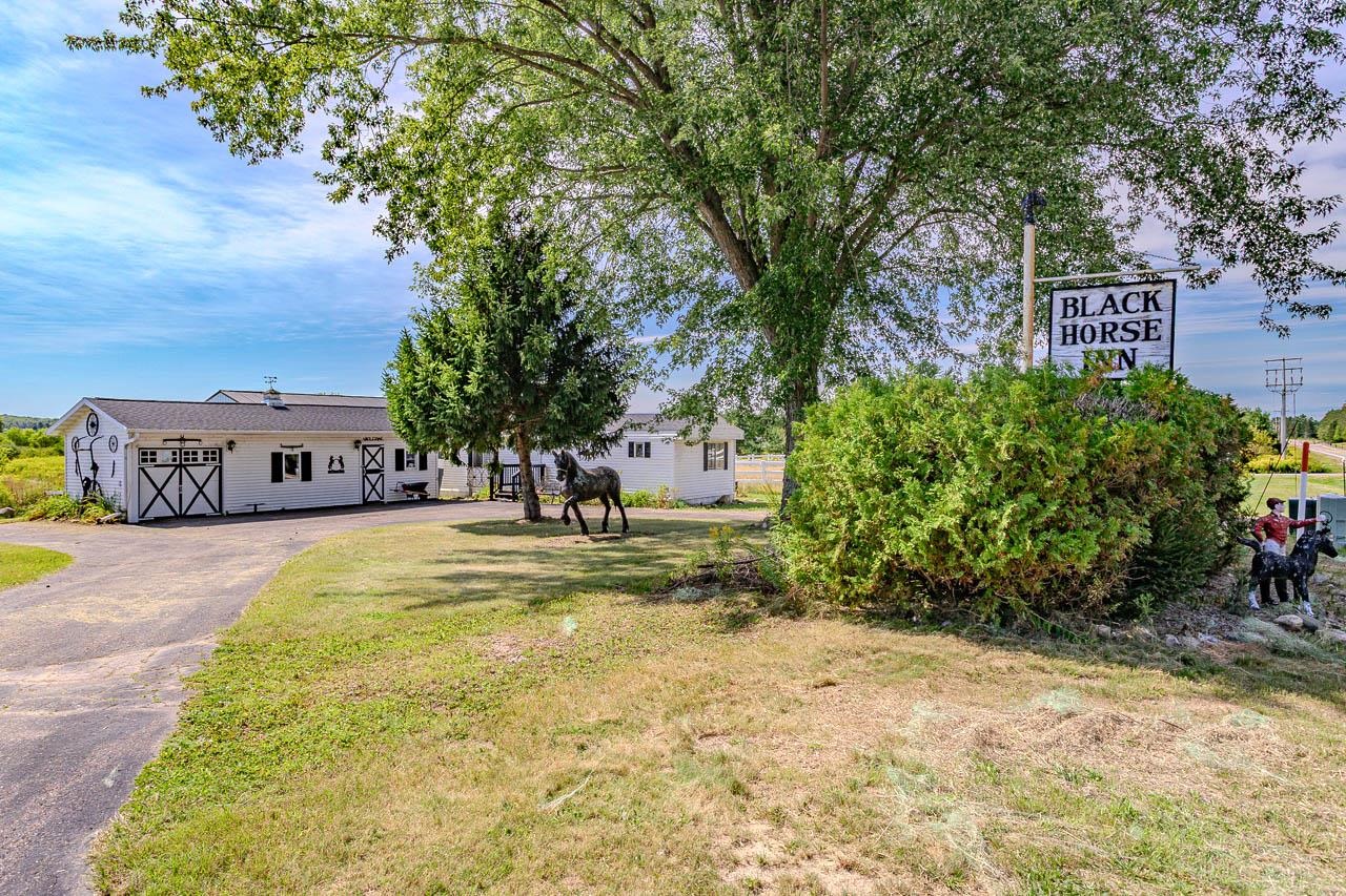 N2526 State Highway 17 Property Photo 16