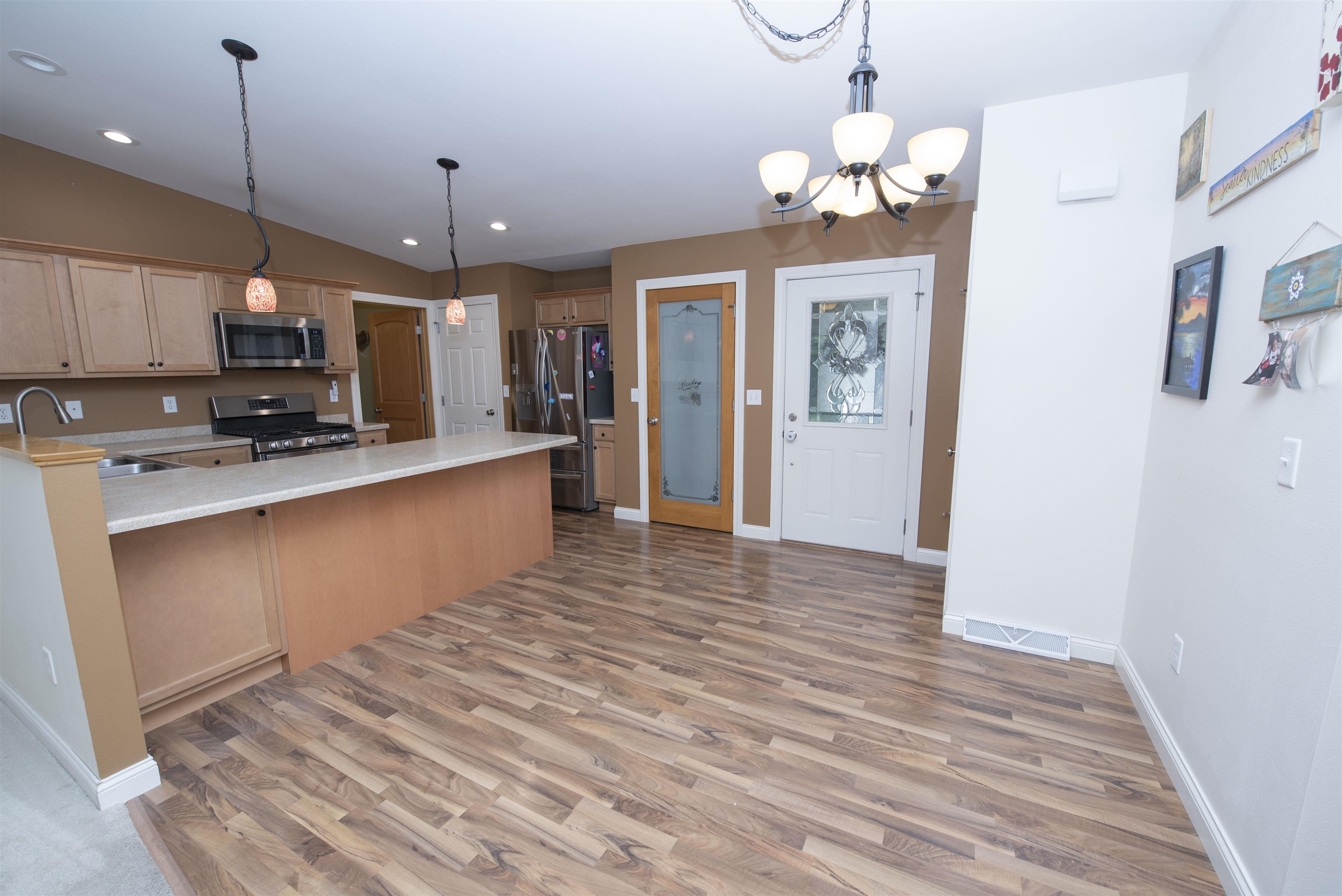 420 Red Tail Drive Property Photo 3