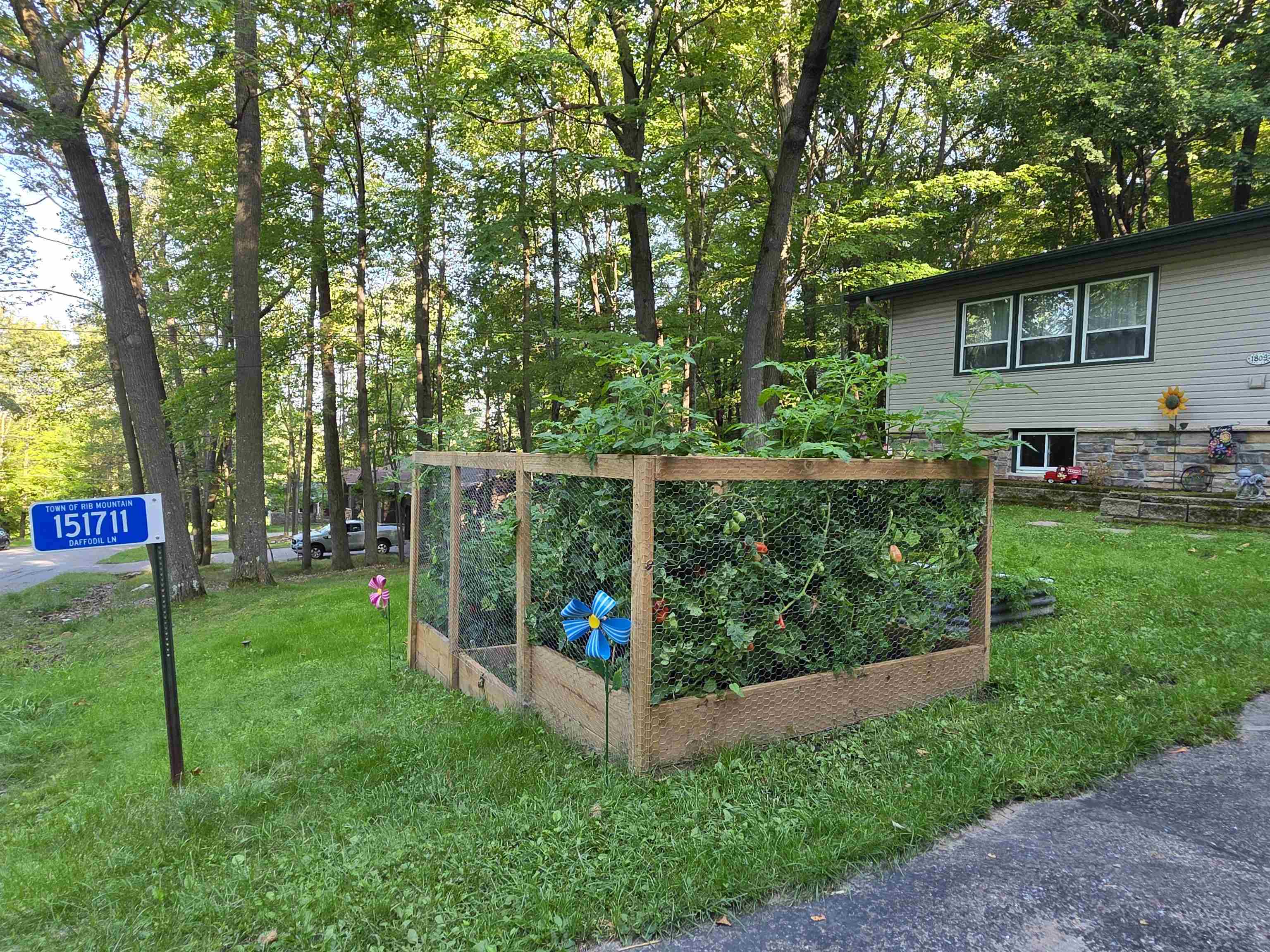 151711 Daffodil Lane Property Photo 3