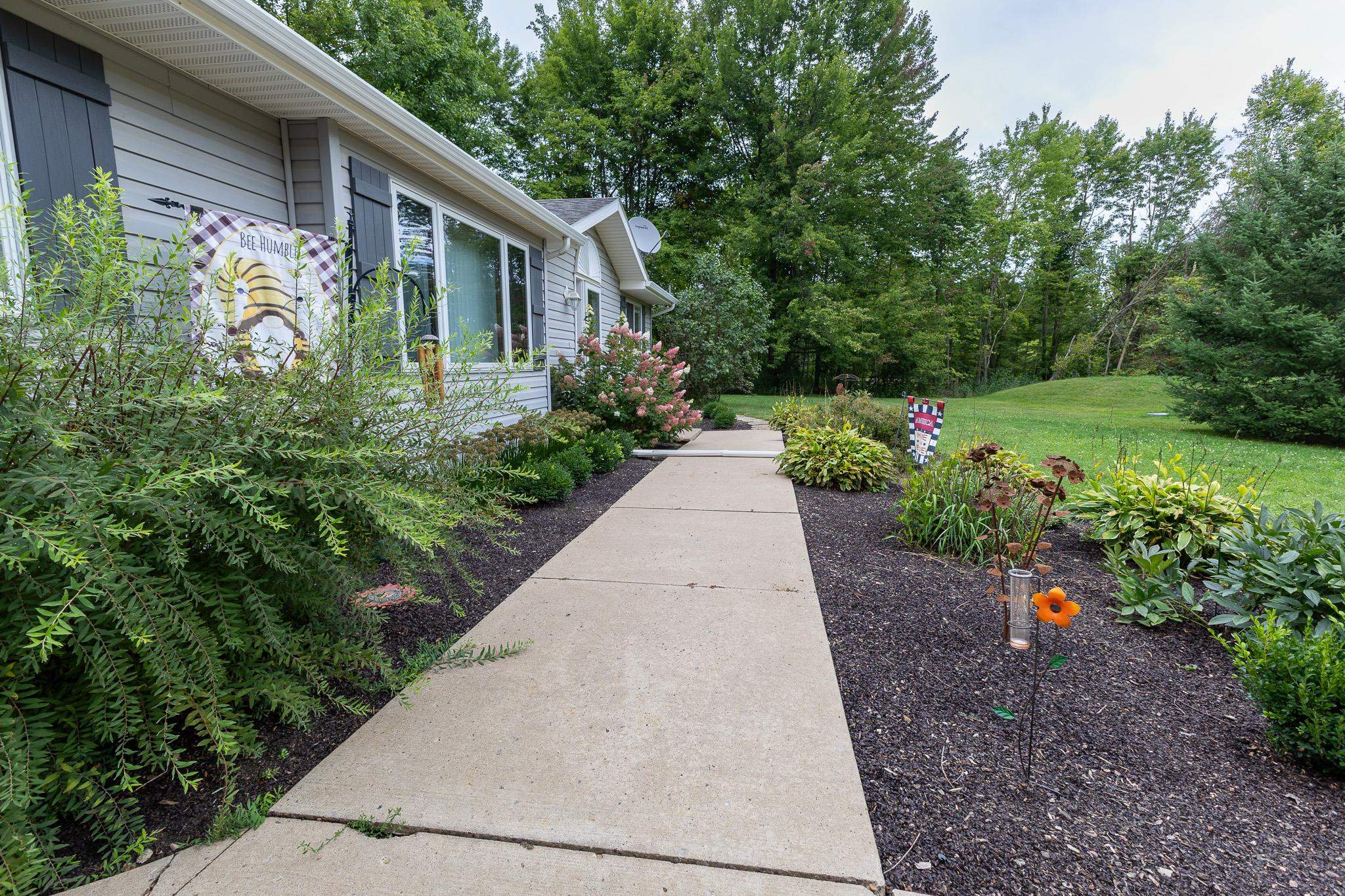 240396 Corlad Road Property Photo 6