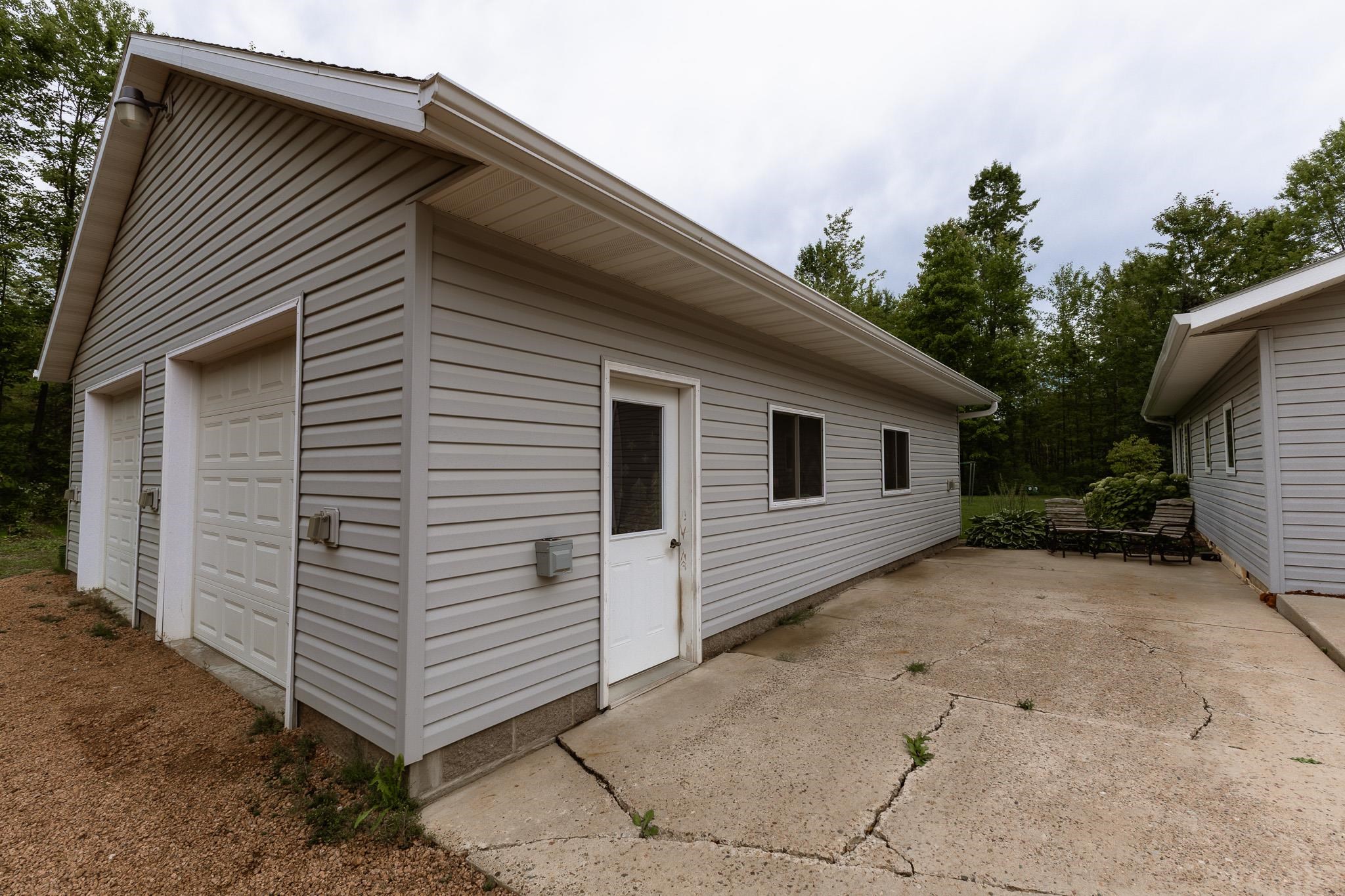 240396 Corlad Road Property Photo 9