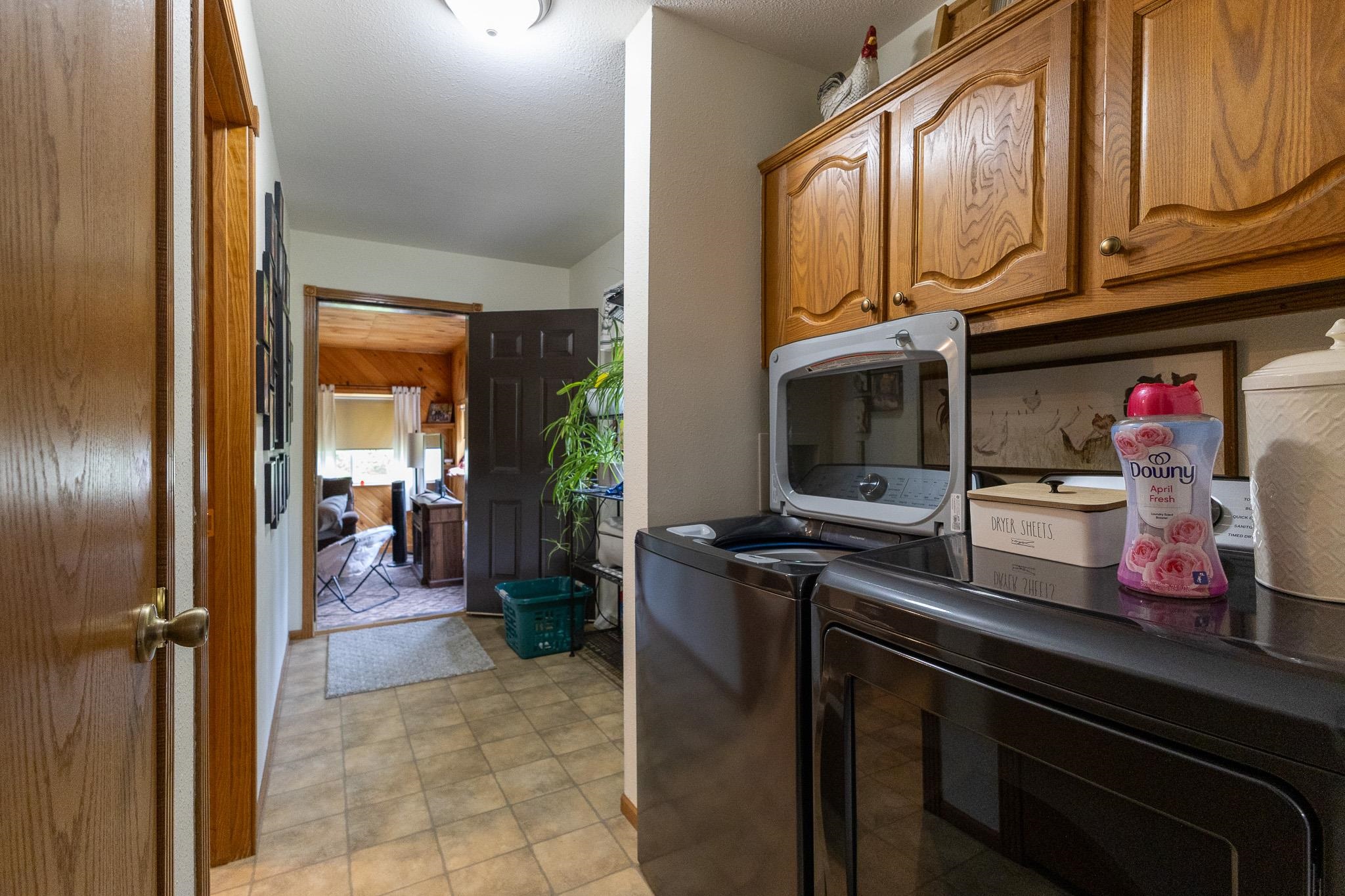 240396 Corlad Road Property Photo 14