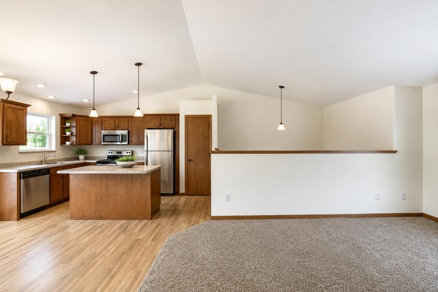 899 Wedgewood Drive Property Photo 10