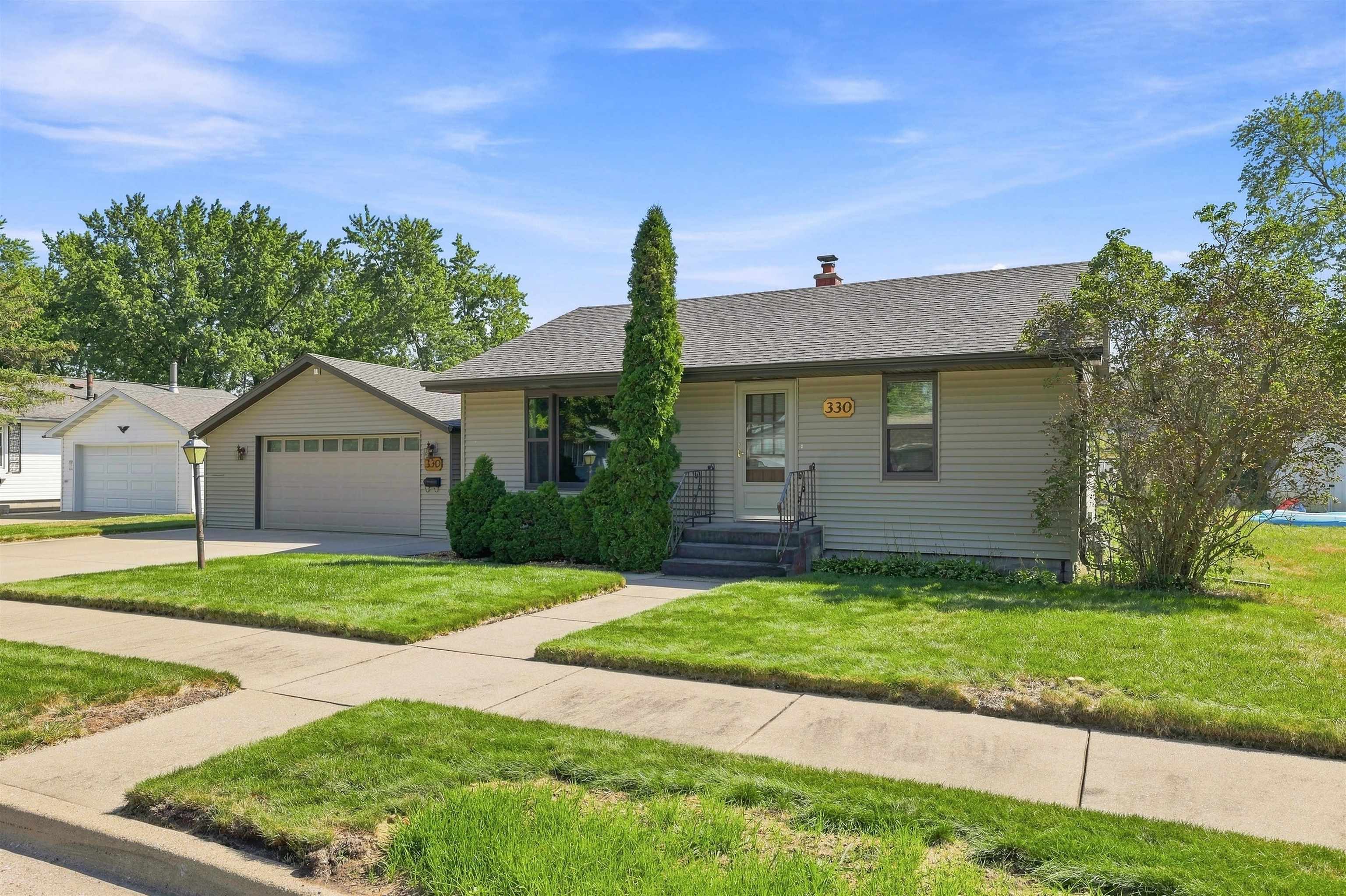 330 19th Street N Property Photo 2