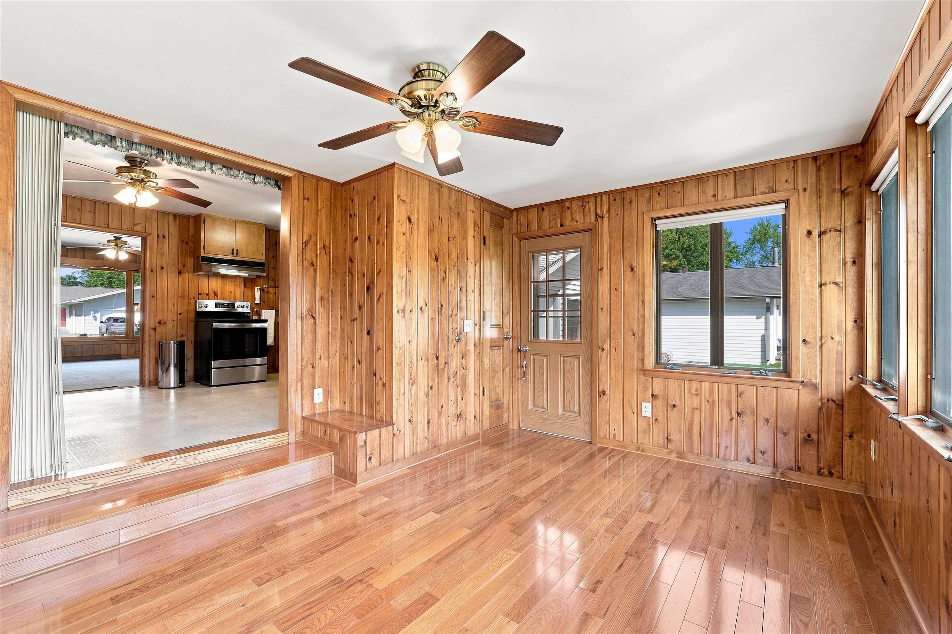330 19th Street N Property Photo 25