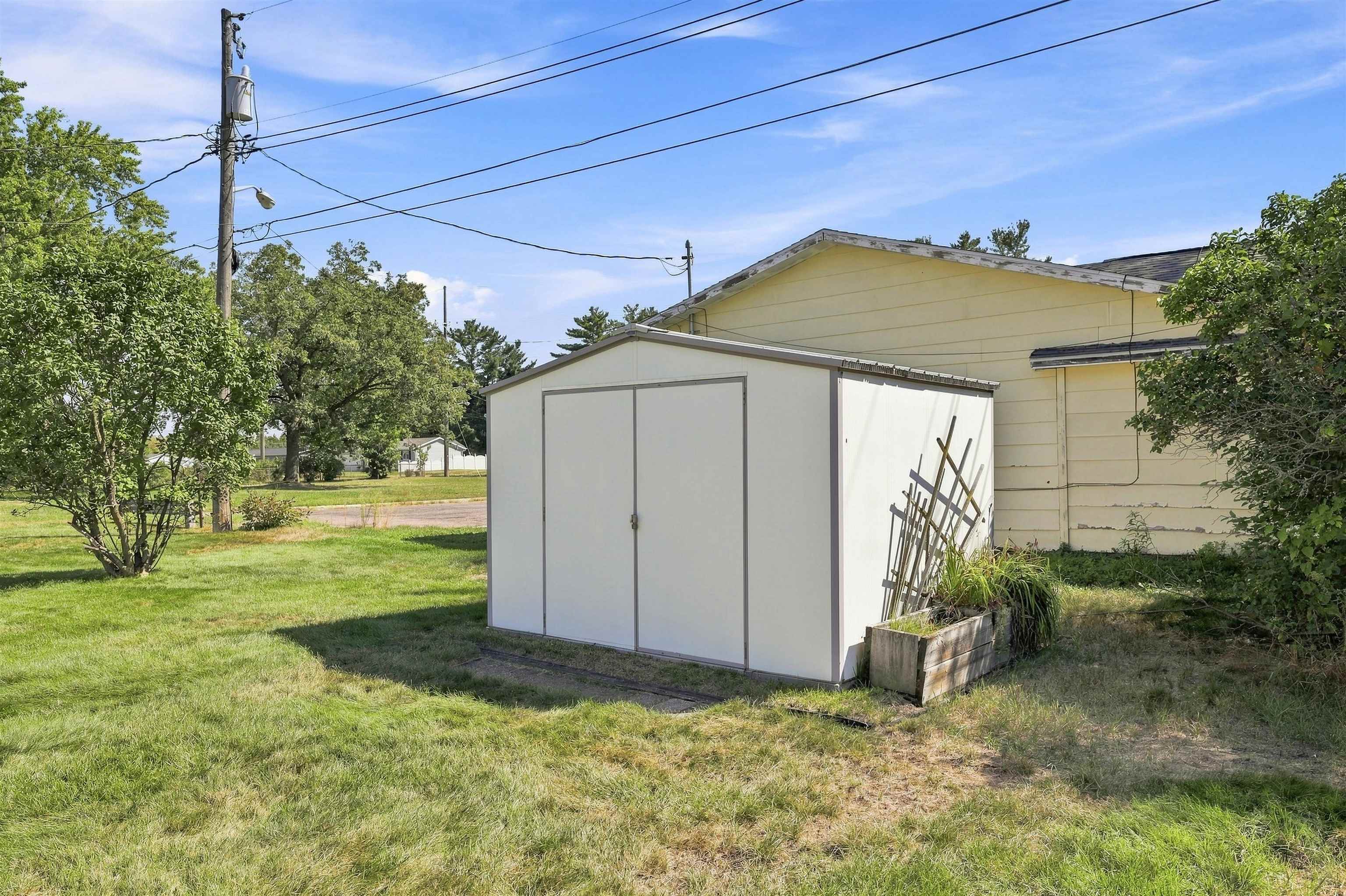 330 19th Street N Property Photo 40