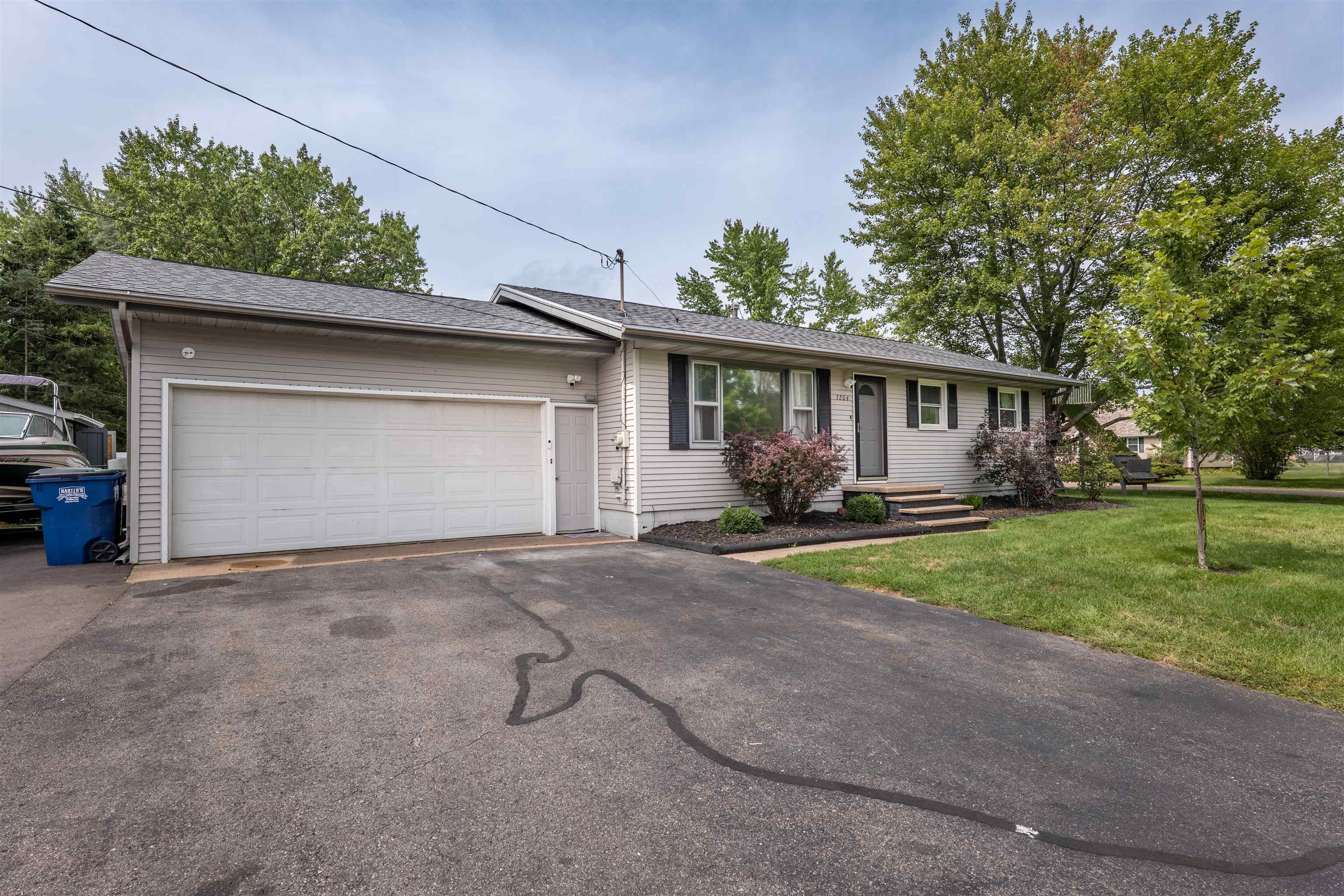 226968 Bob O Link Avenue Property Photo 3