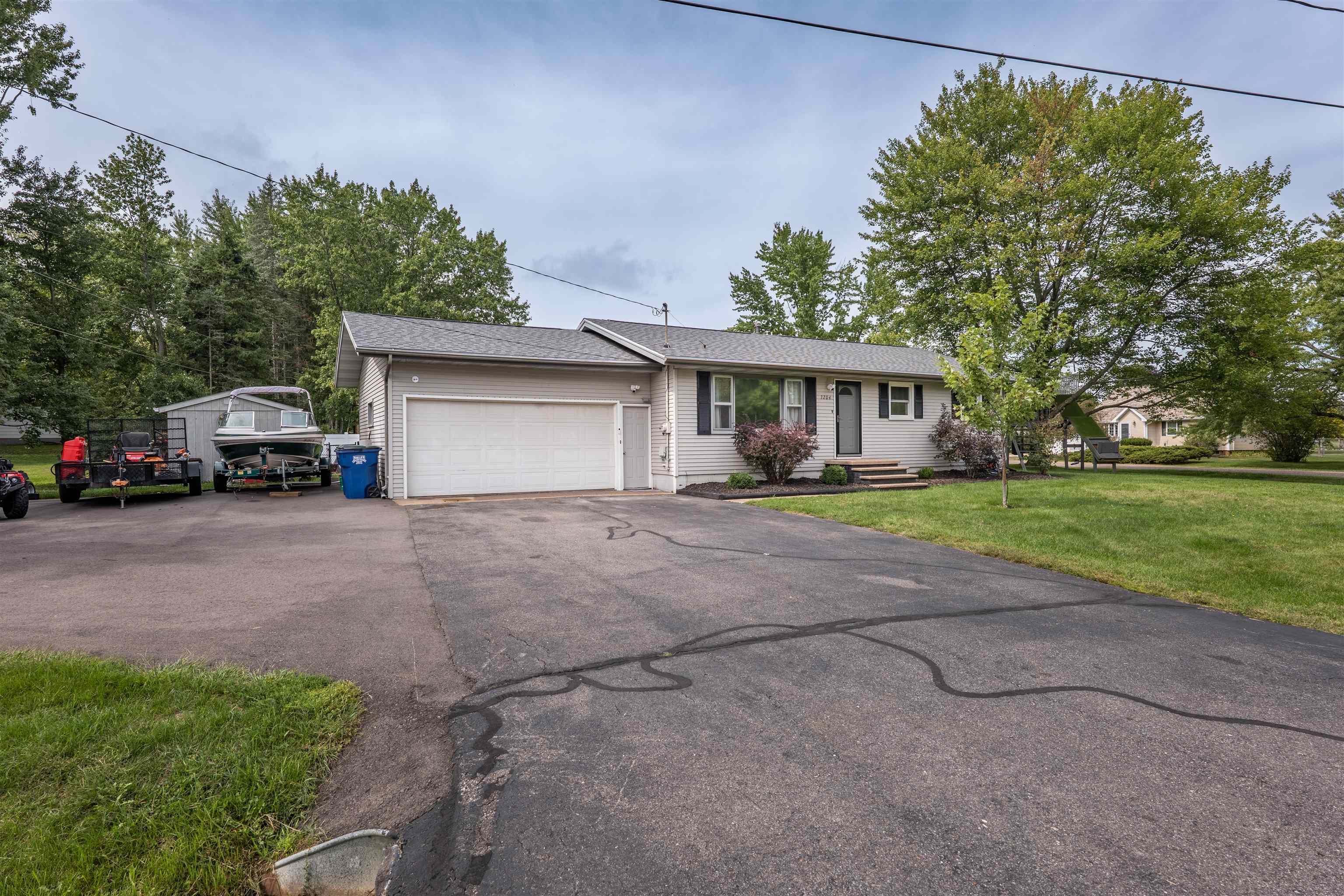 226968 Bob O Link Avenue Property Photo 4