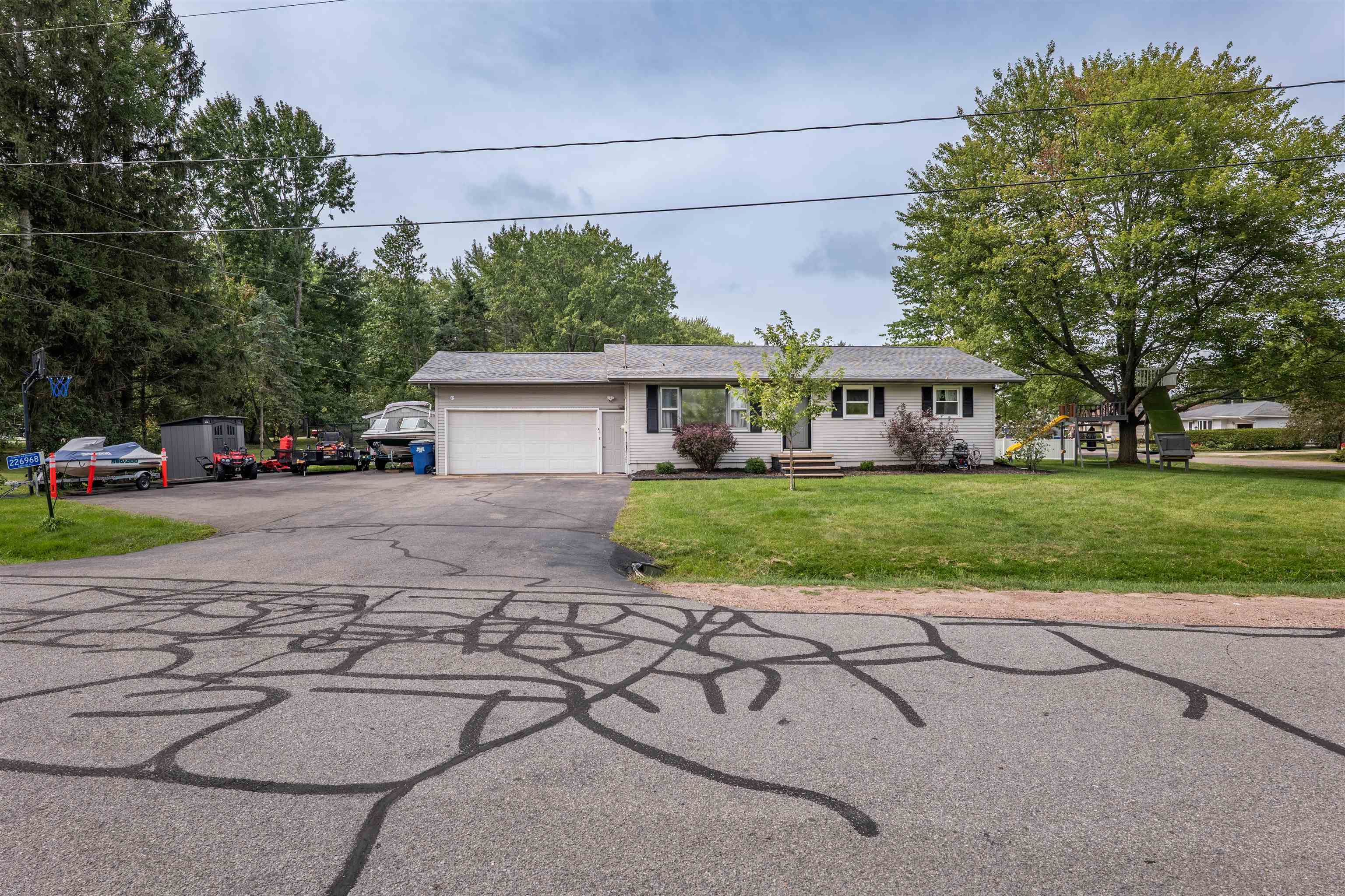 226968 Bob O Link Avenue Property Photo 5