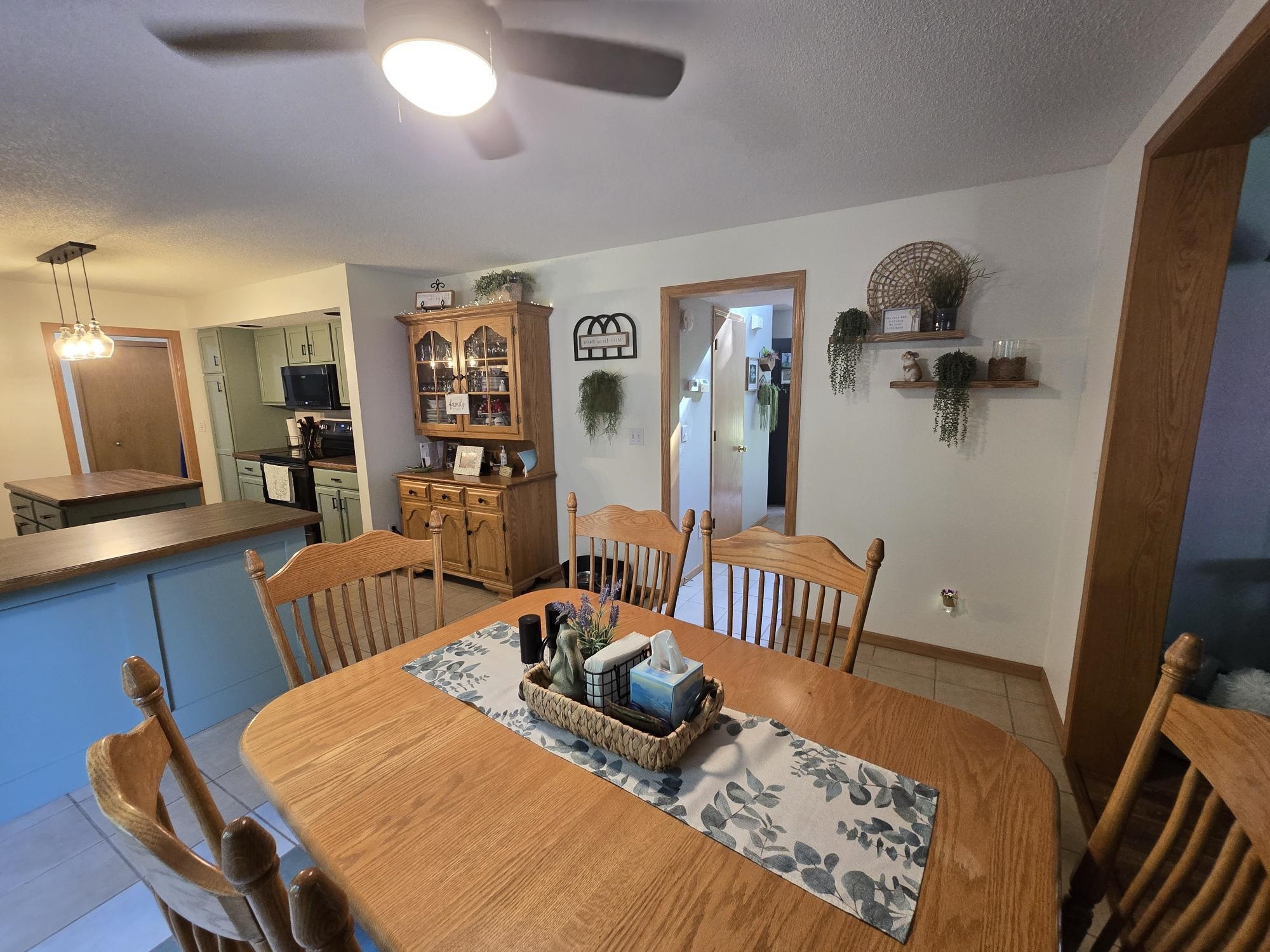 517 Regal Forest Trail Property Photo 7