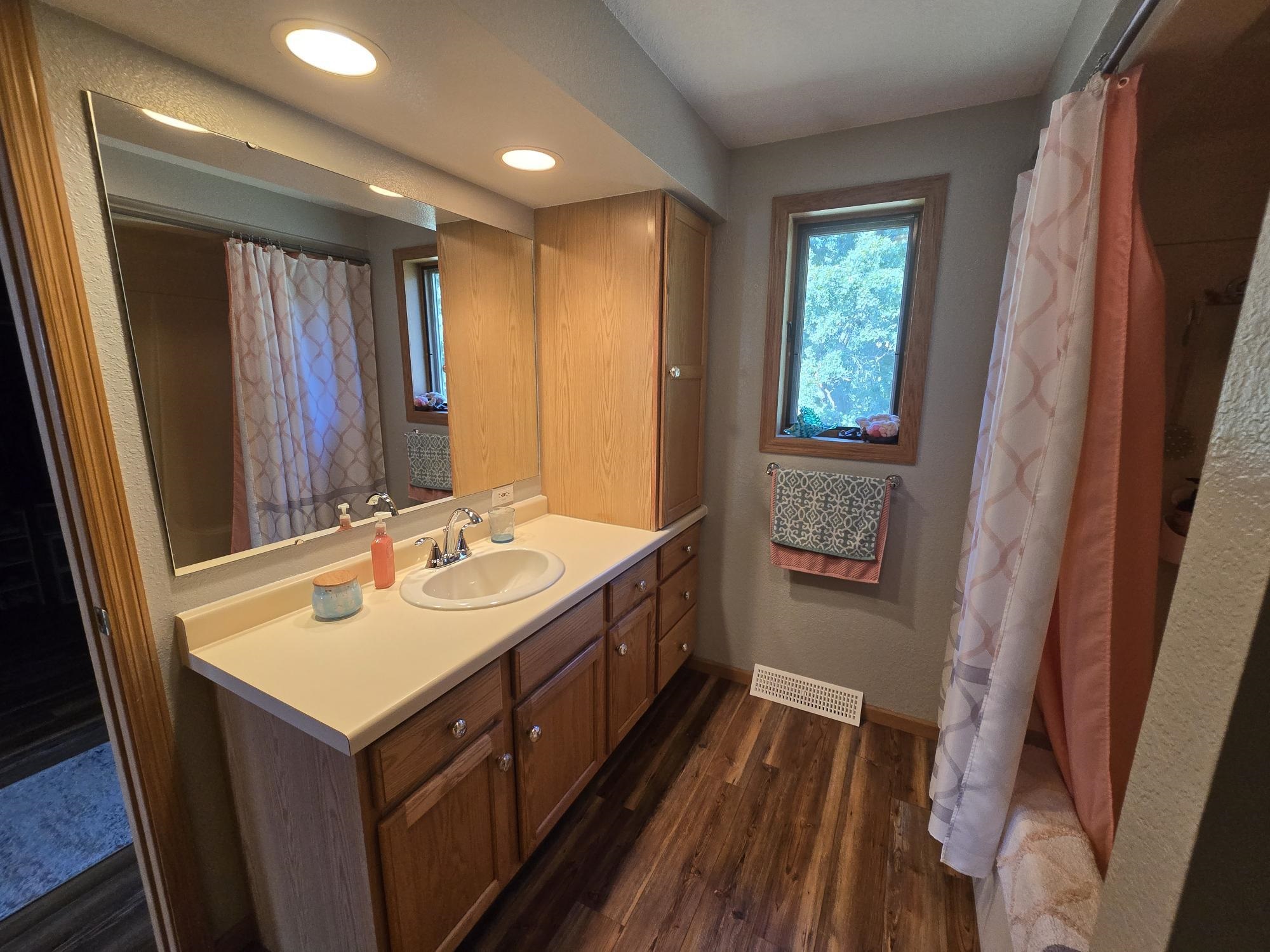 517 Regal Forest Trail Property Photo 28
