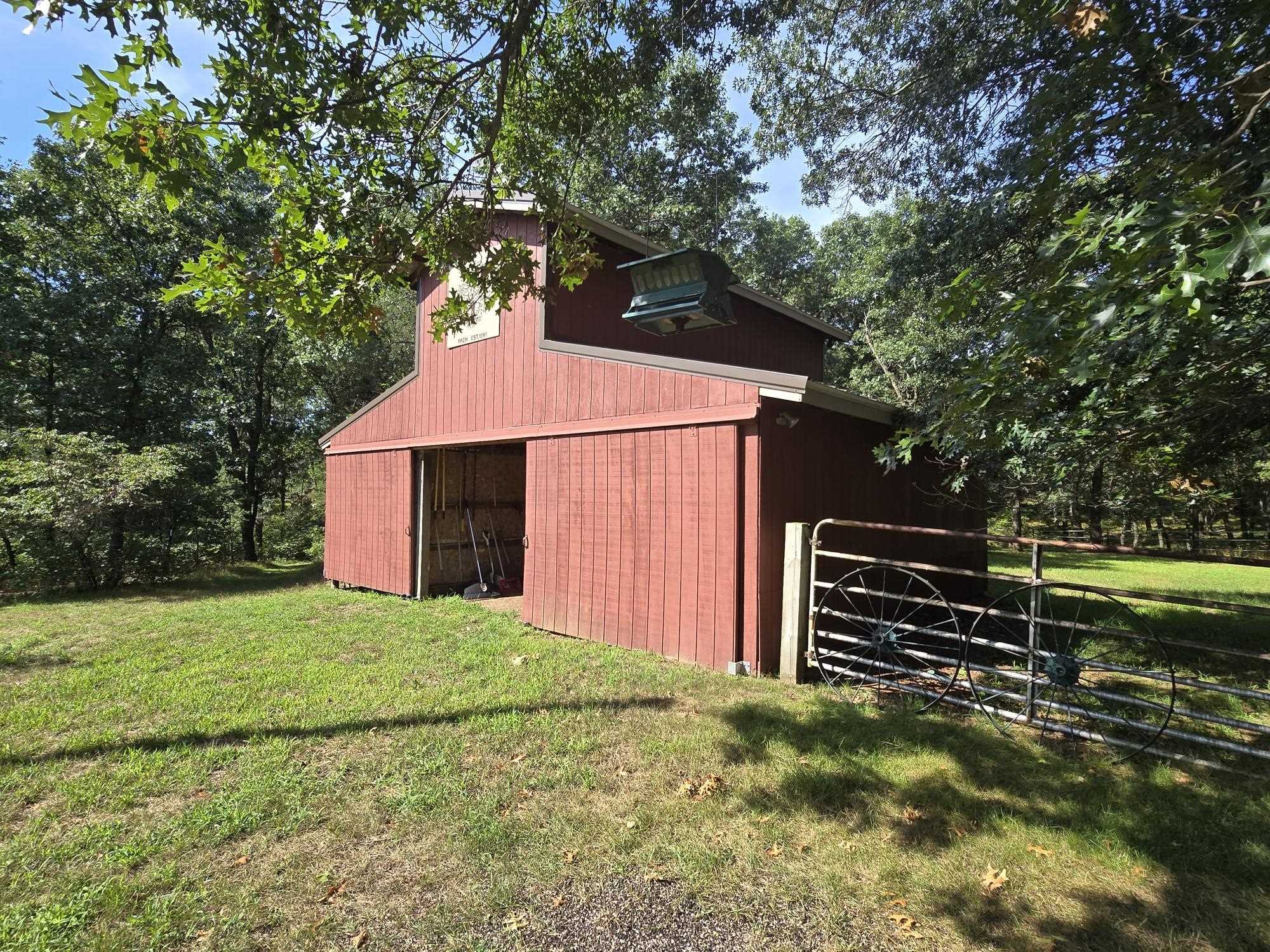 517 Regal Forest Trail Property Photo 42