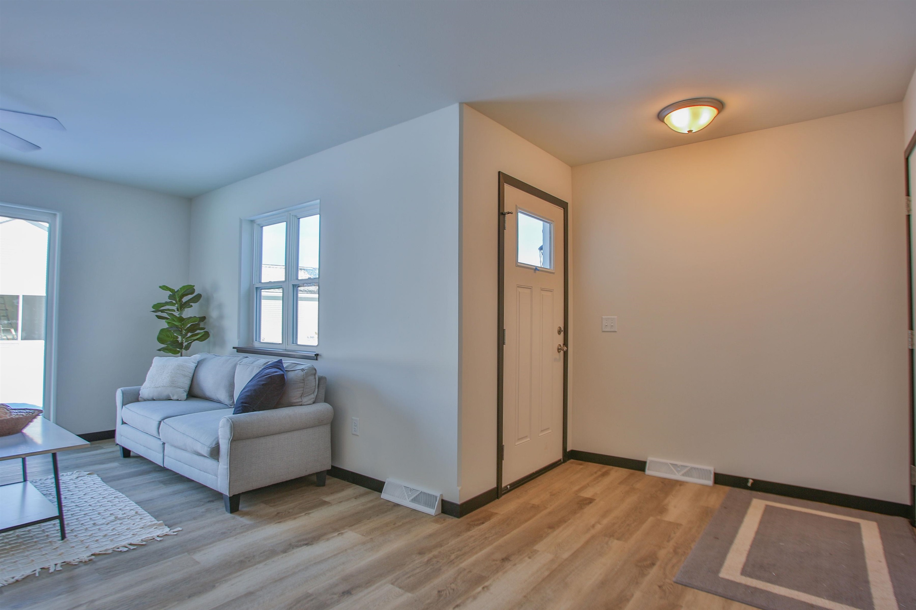 880 Morning Star Lane Property Photo 3