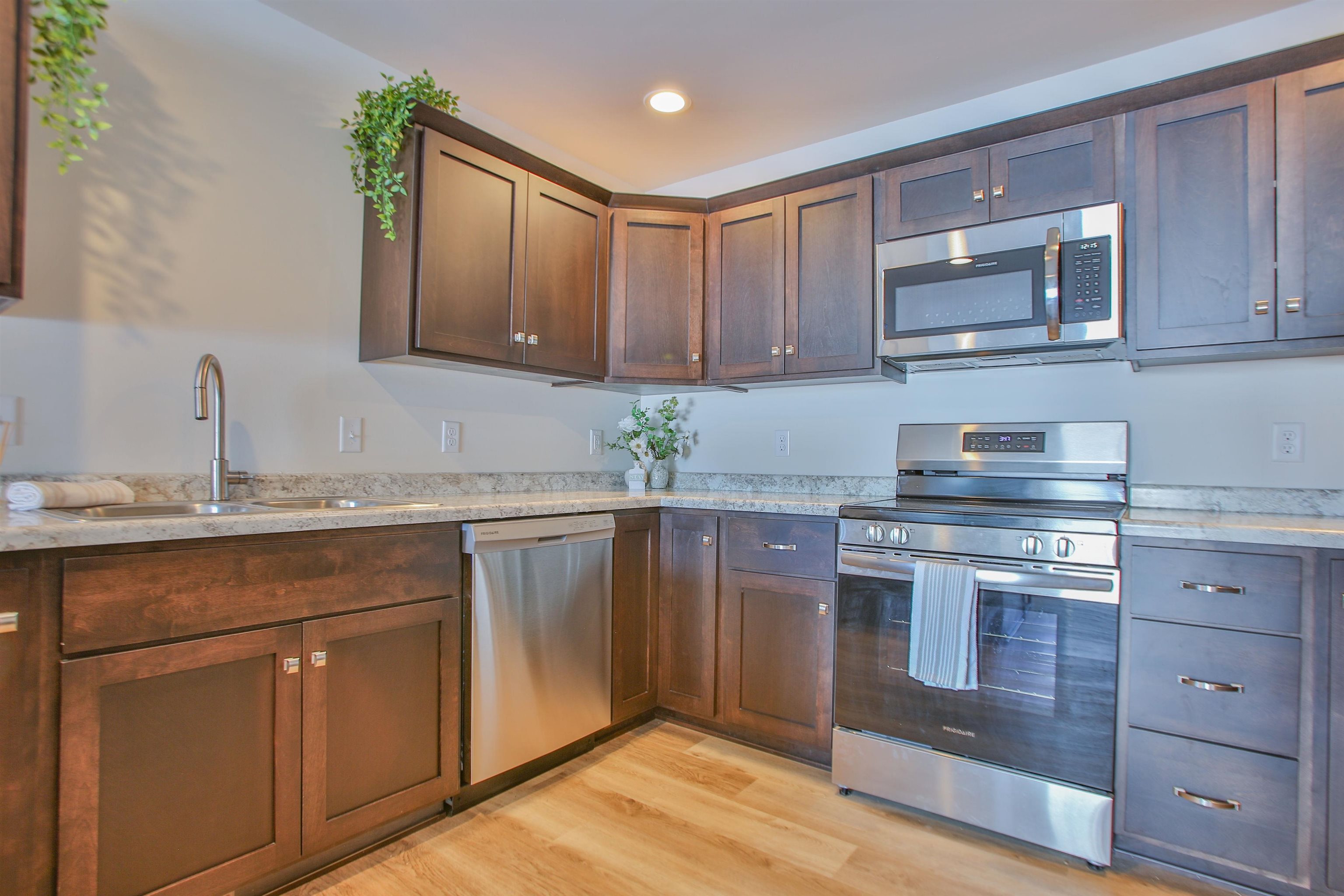 880 Morning Star Lane Property Photo 10