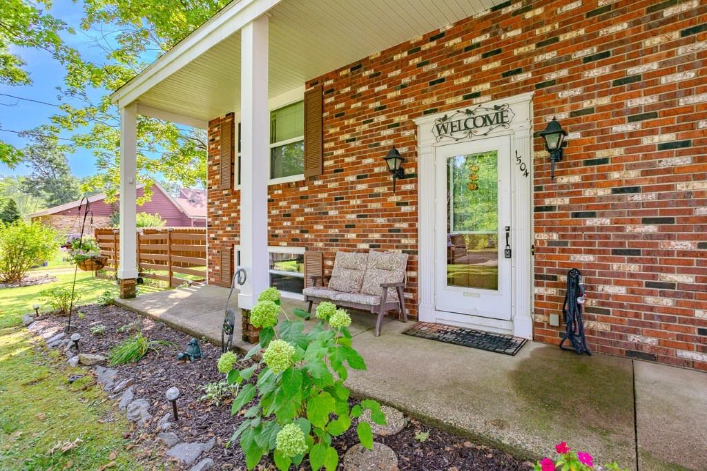 1504 Jackson Street Property Photo 5