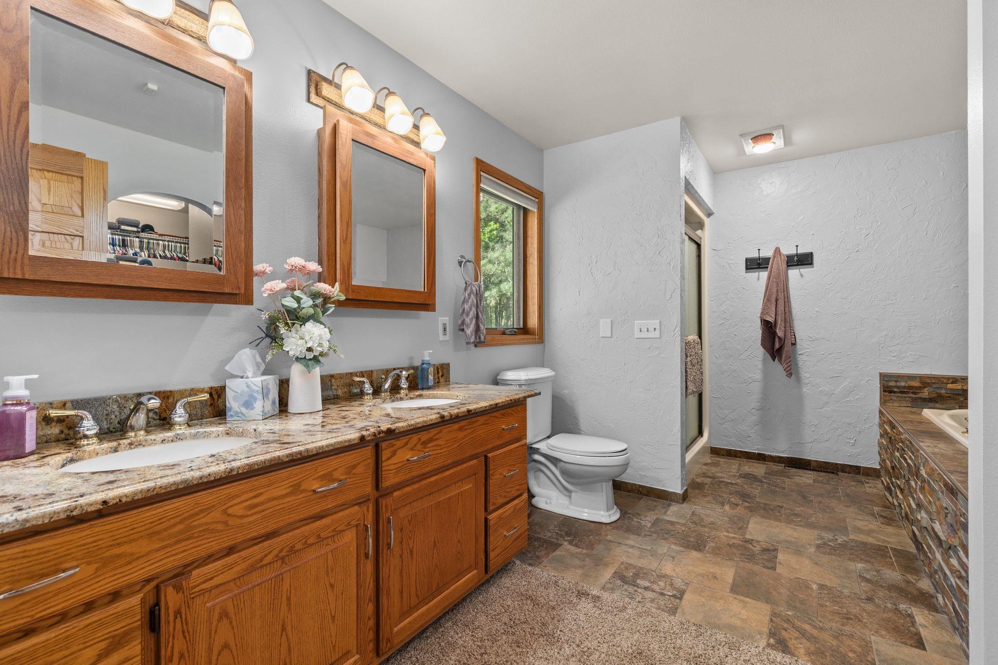 13359 Hollywood Road Property Photo 36