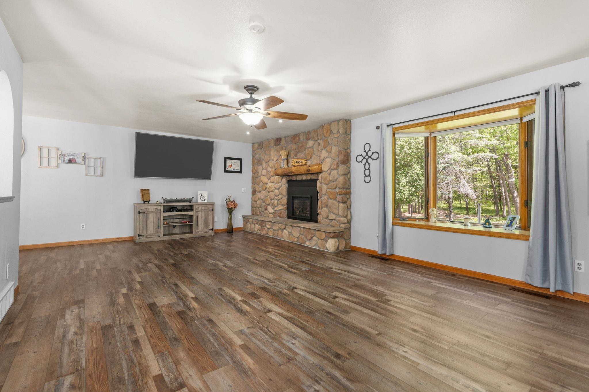 13359 Hollywood Road Property Photo 45