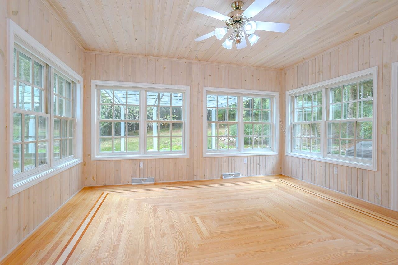 4029 Crestwood Drive Property Photo 7