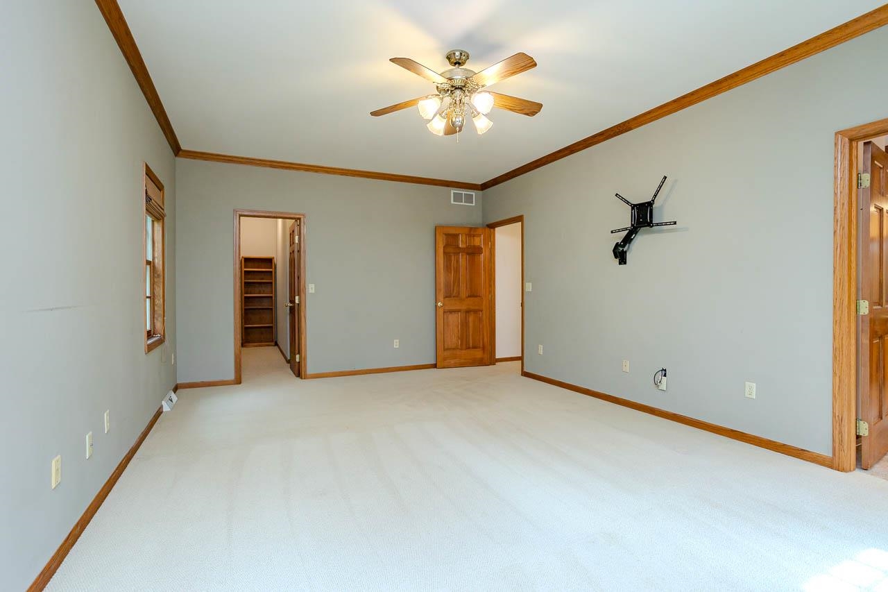 4029 Crestwood Drive Property Photo 32