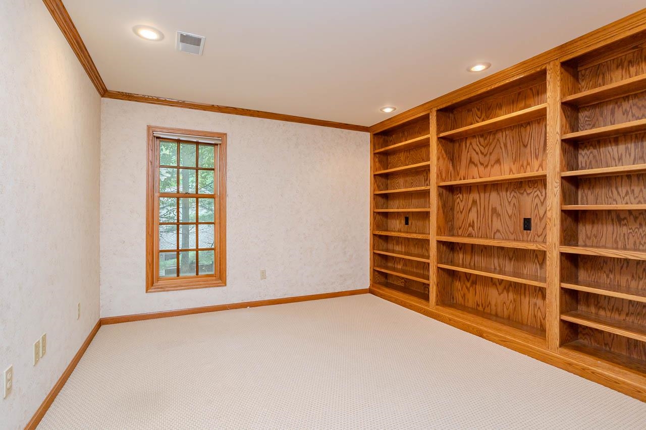 4029 Crestwood Drive Property Photo 45