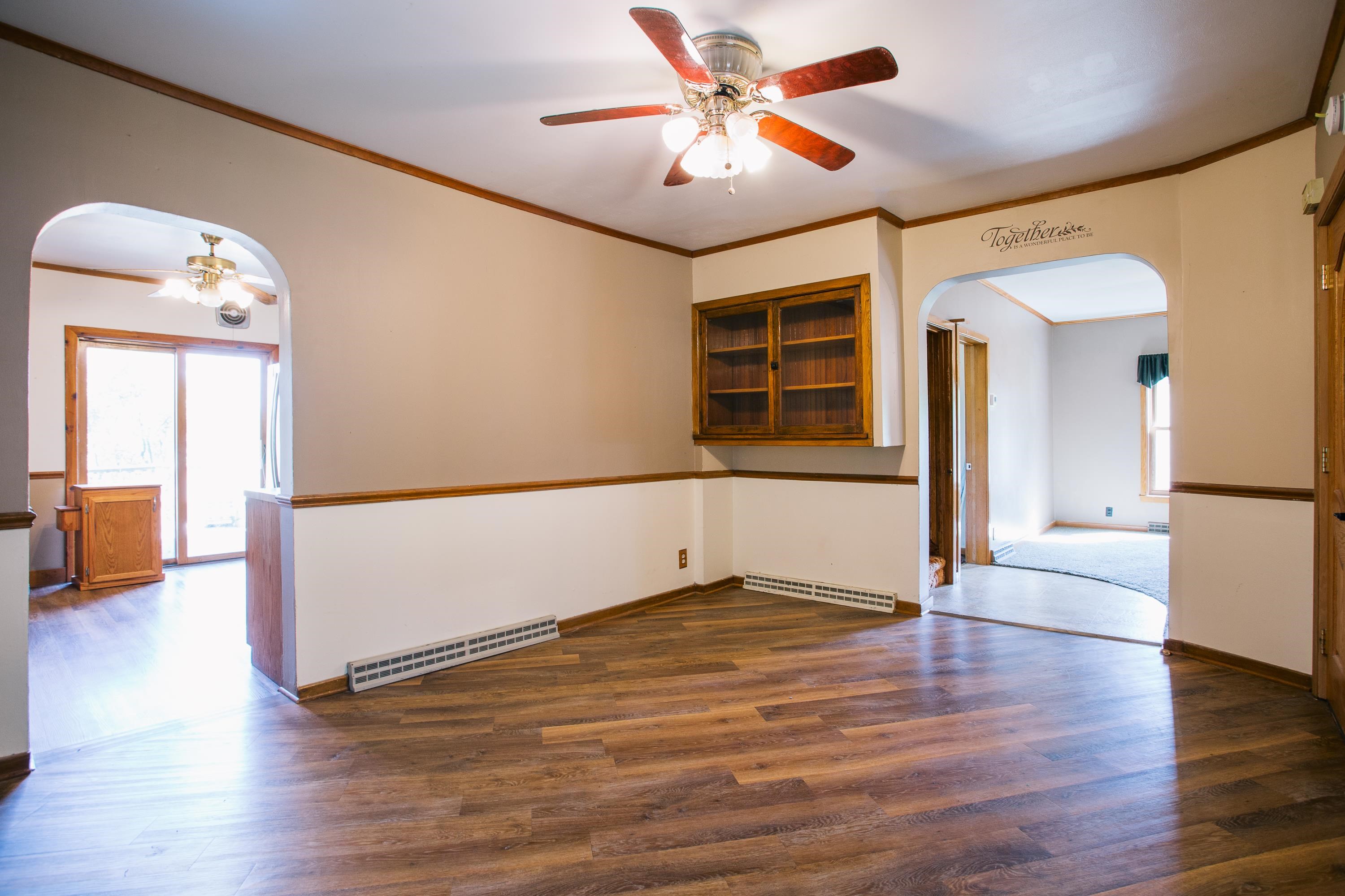 411 E 5th Street Property Photo 11