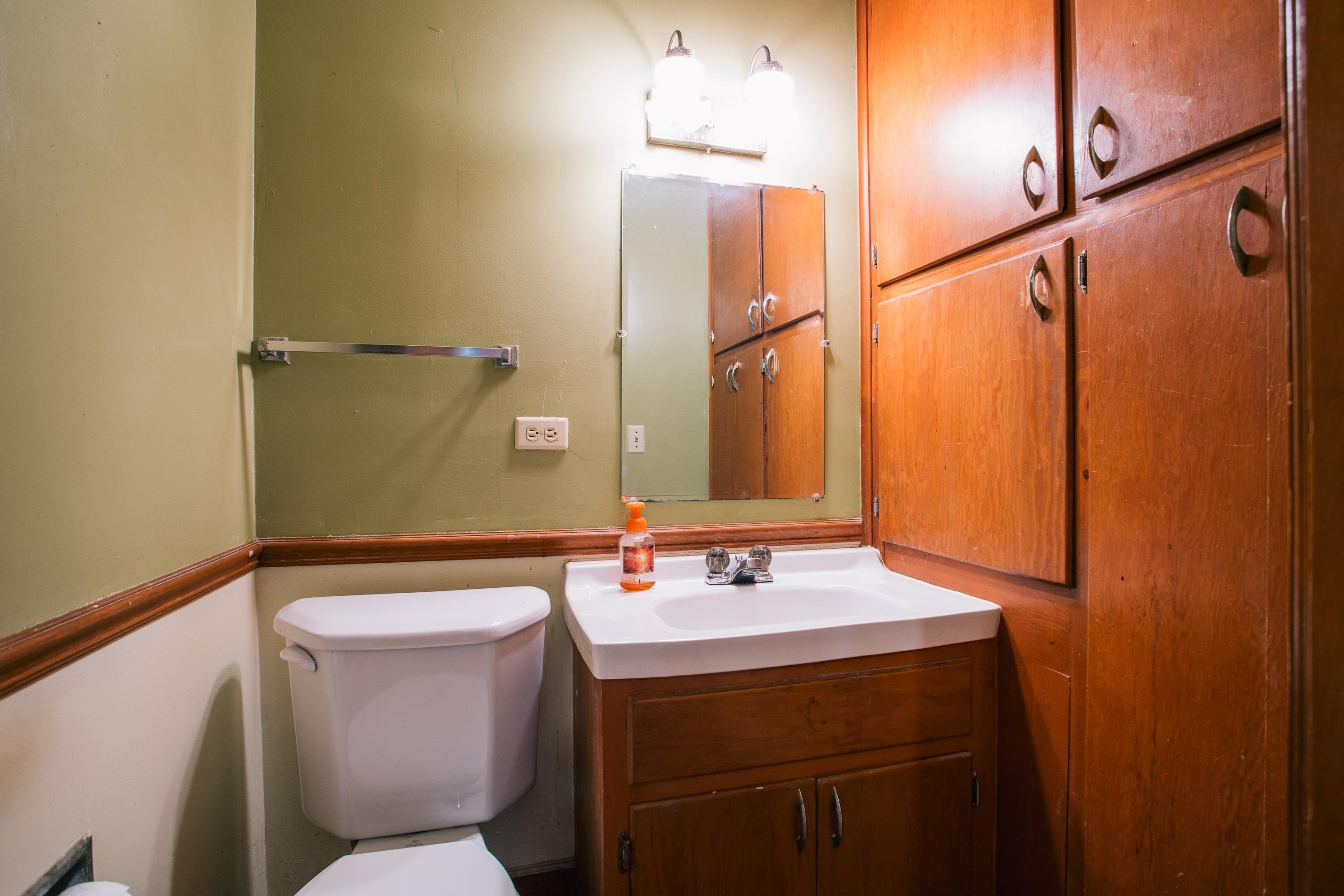 411 E 5th Street Property Photo 17