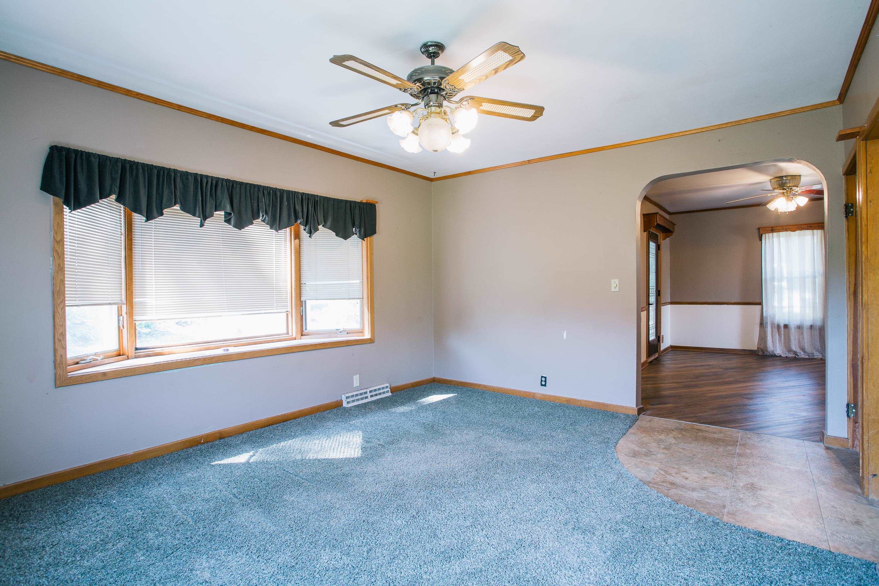 411 E 5th Street Property Photo 20