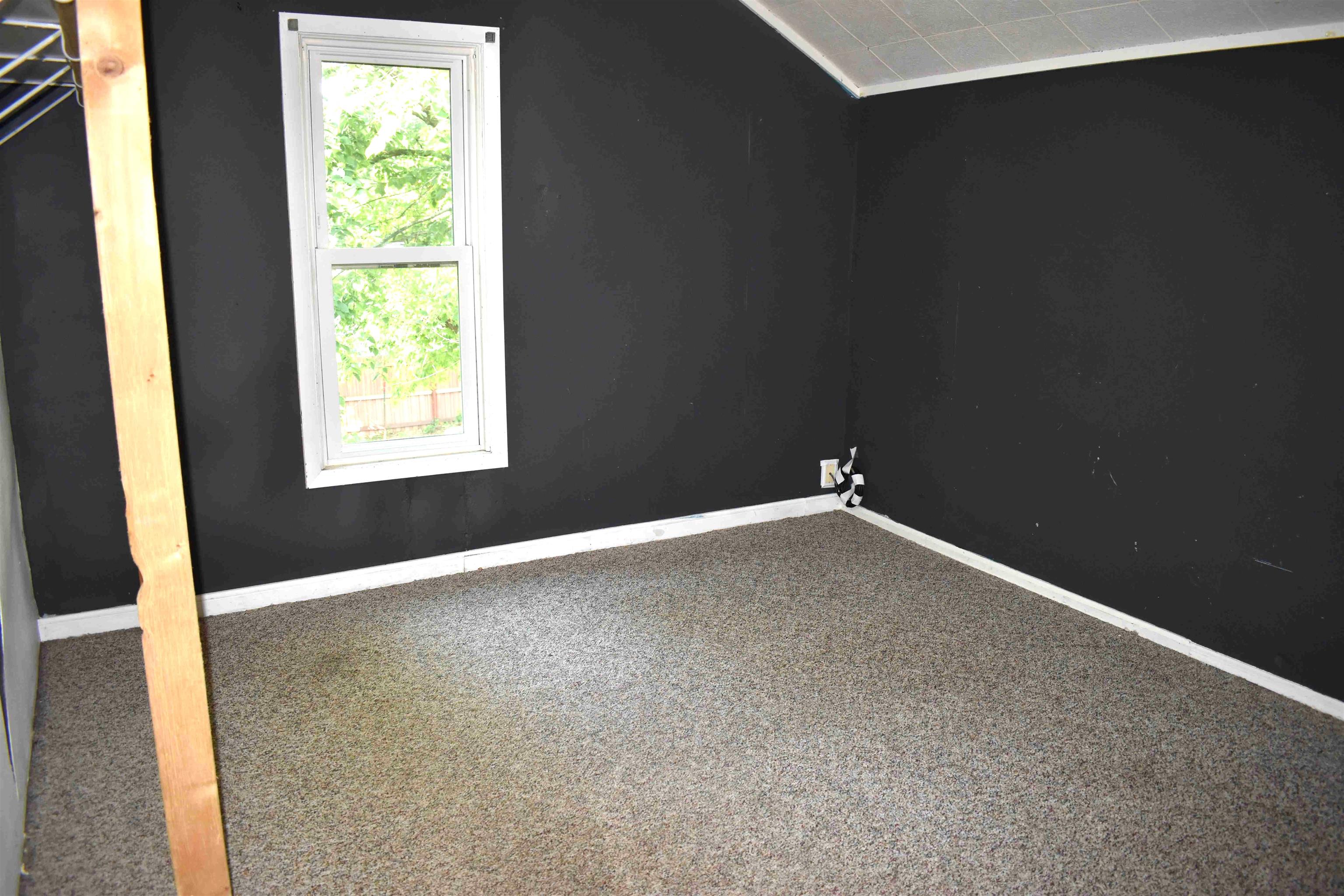 1640 College Avenue Property Photo 13