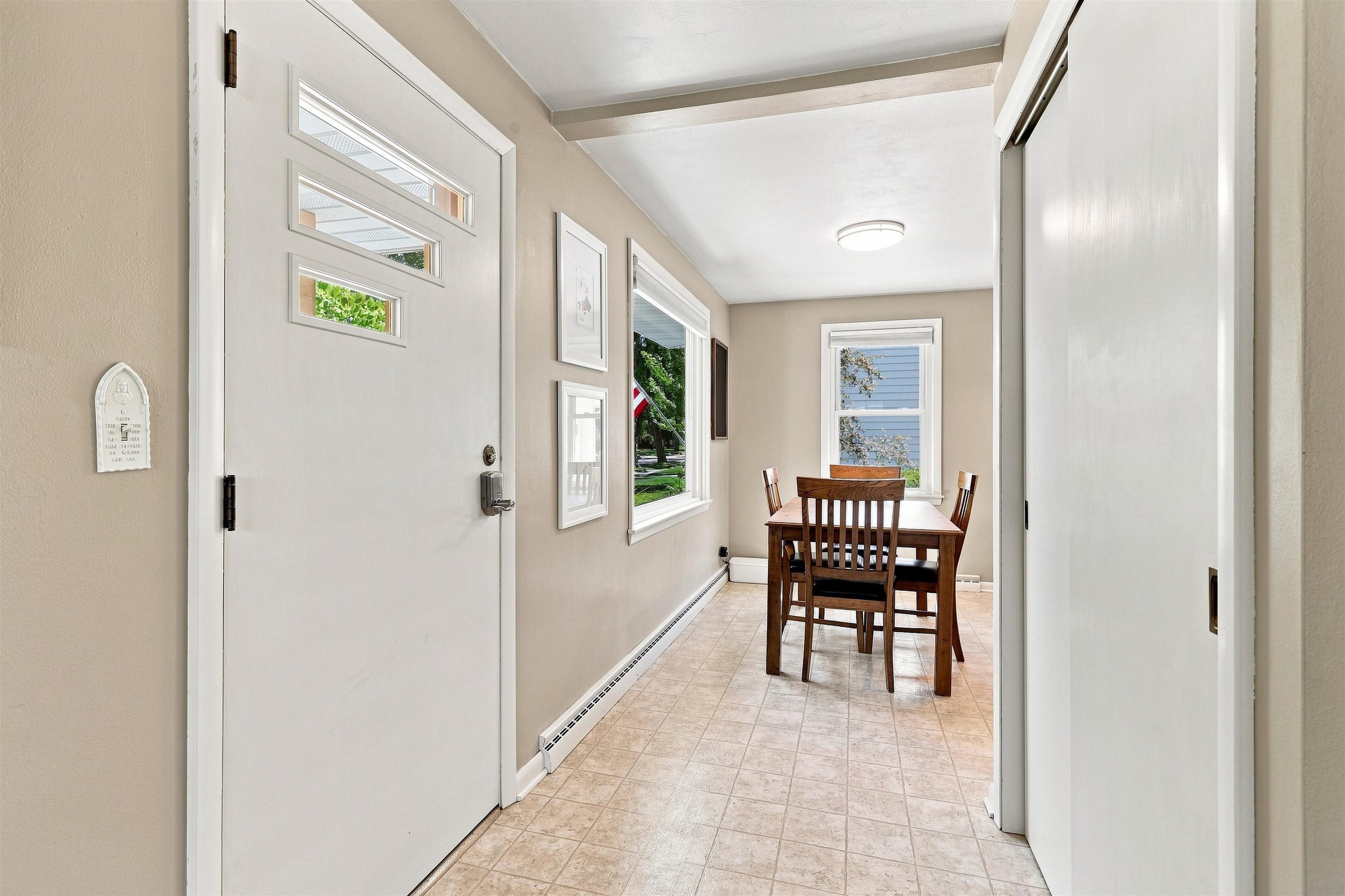 716 Soo Marie Avenue Property Photo 4