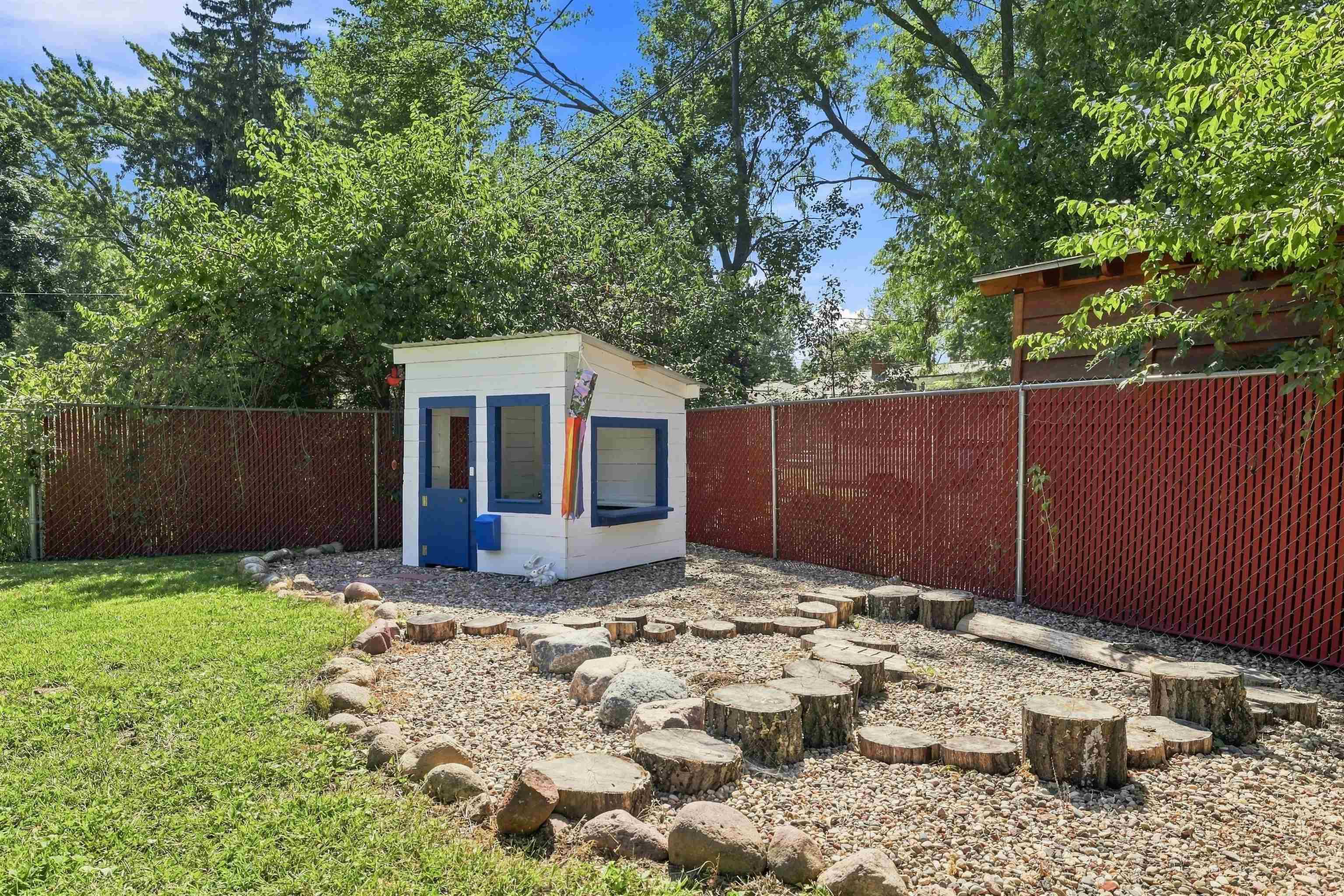 716 Soo Marie Avenue Property Photo 45