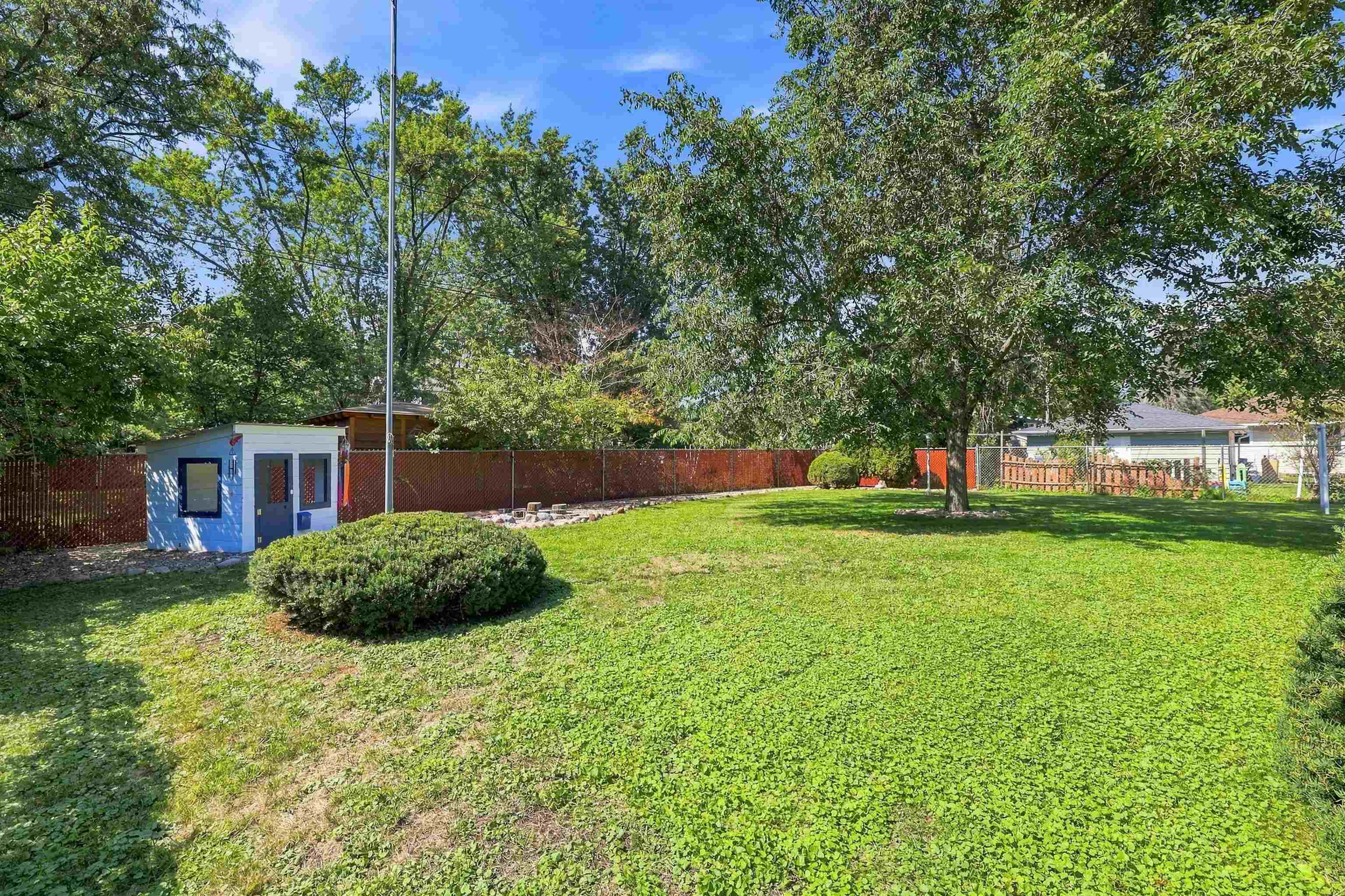 716 Soo Marie Avenue Property Photo 47