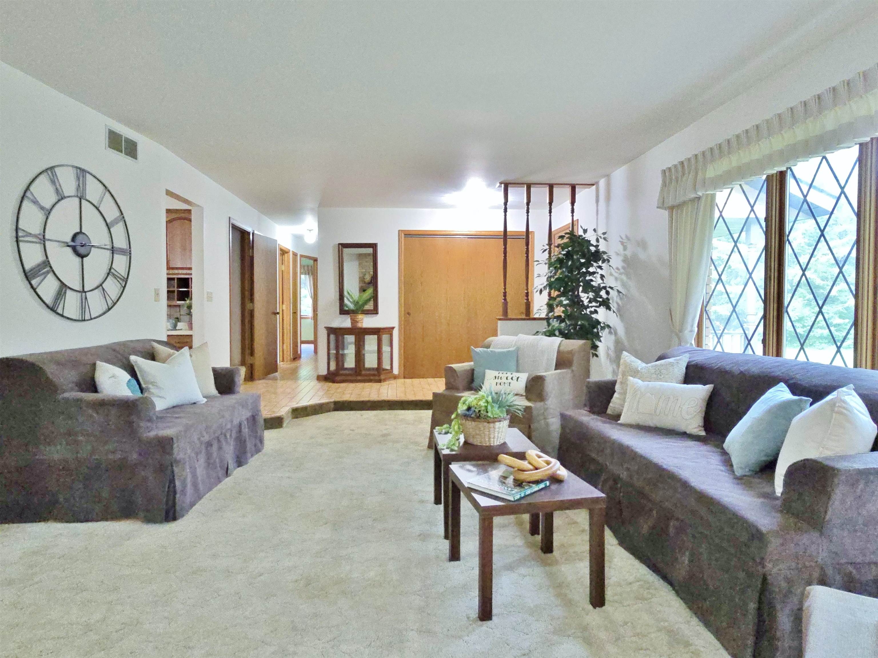 4470 Coolidge Avenue Property Photo 4